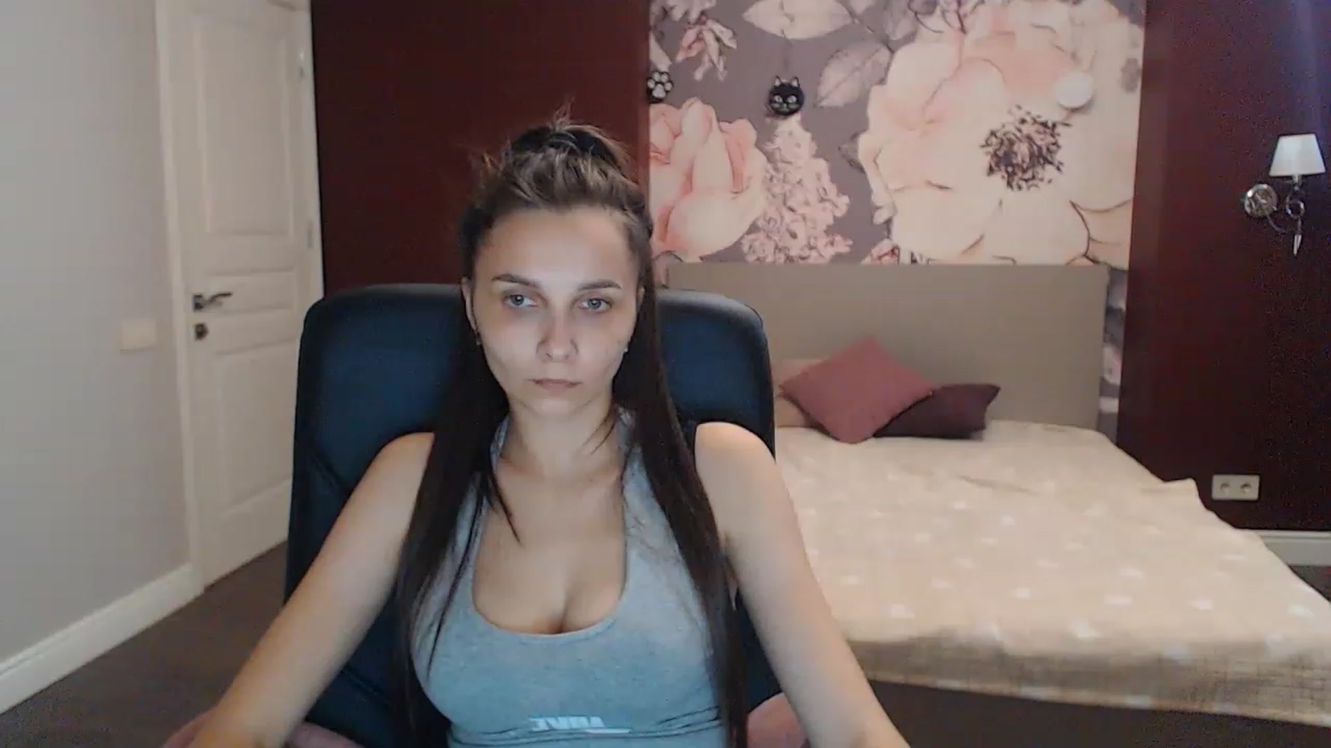 Gallery image thumbnail from Karina_Mils's myfreecams stream on, 07/09/2023, 15:43 image 20 of 20