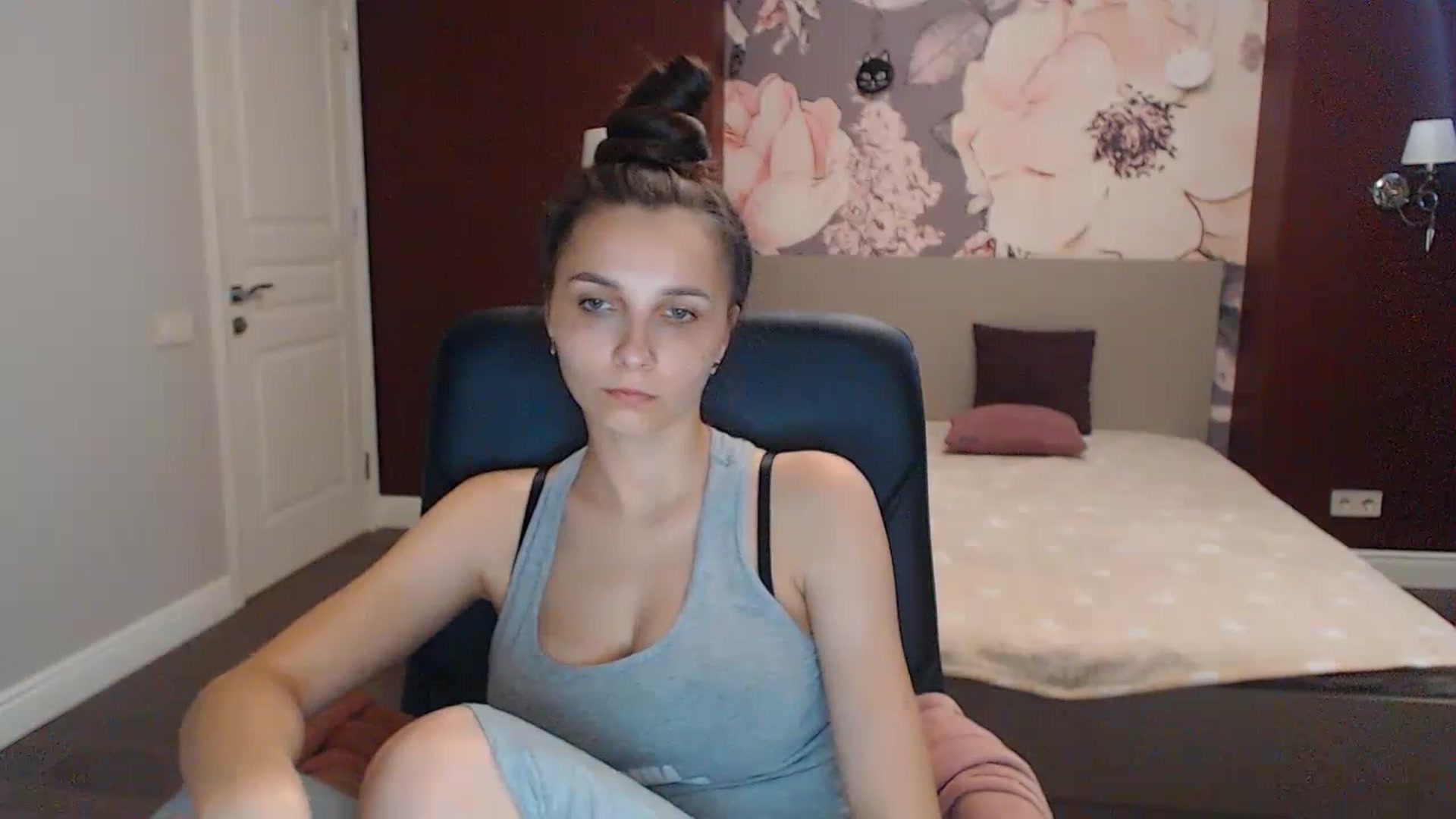 Gallery image thumbnail from Karina_Mils's myfreecams stream on, 07/13/2023, 10:58 image 3 of 20