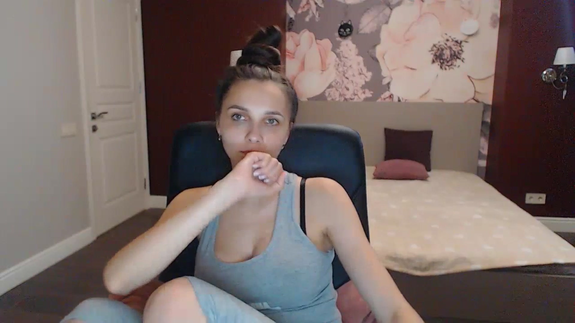 Gallery image thumbnail from Karina_Mils's myfreecams stream on, 07/13/2023, 10:58 image 2 of 20