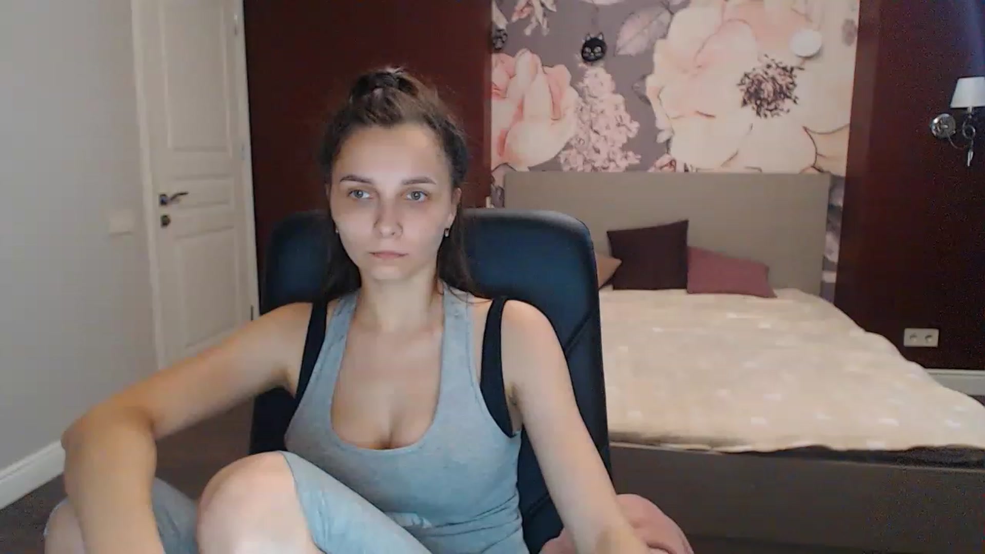 Gallery image thumbnail from Karina_Mils's myfreecams stream on, 07/14/2023, 11:52 image 3 of 20