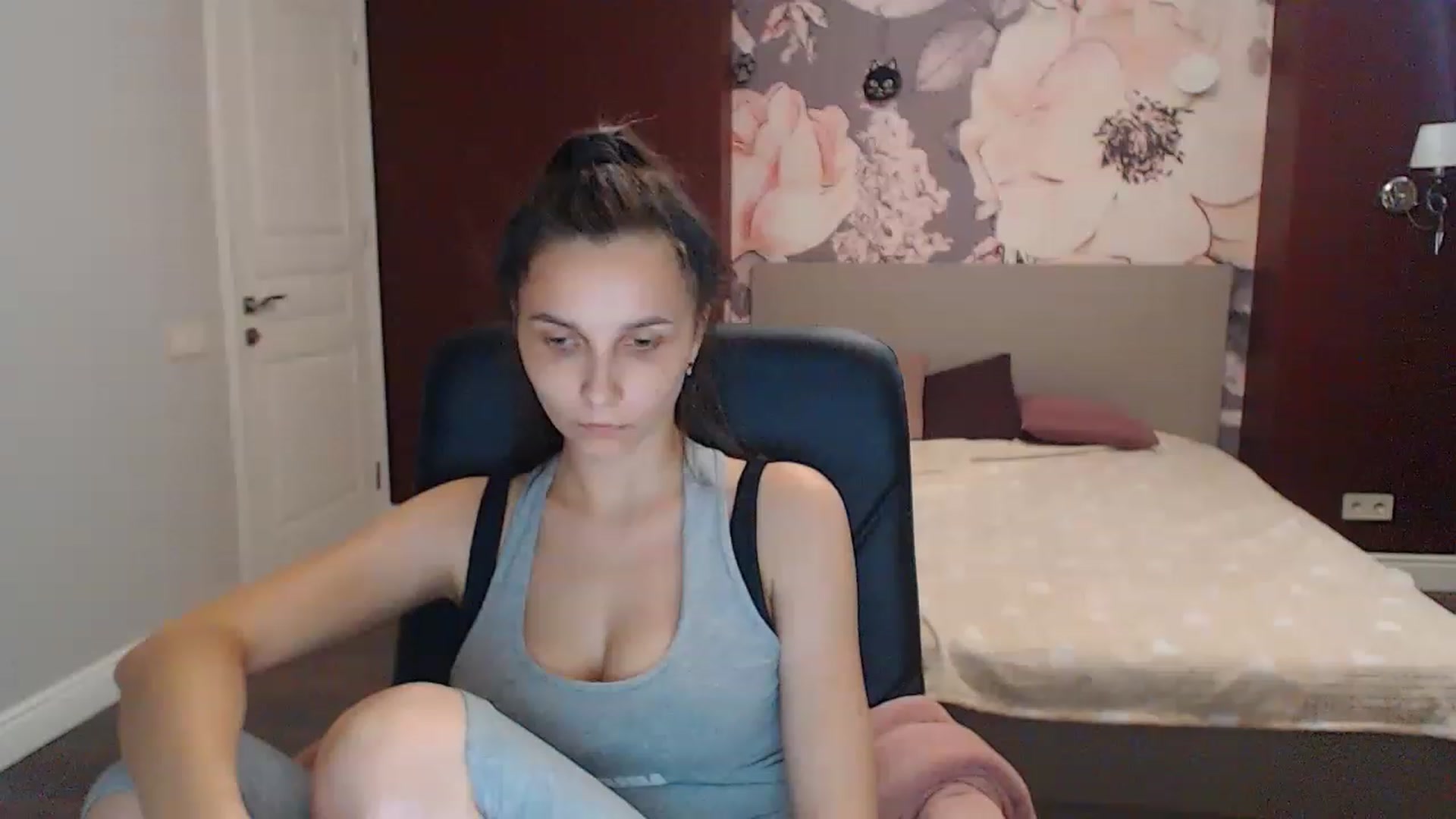 Gallery image thumbnail from Karina_Mils's myfreecams stream on, 07/14/2023, 16:14 image 3 of 20