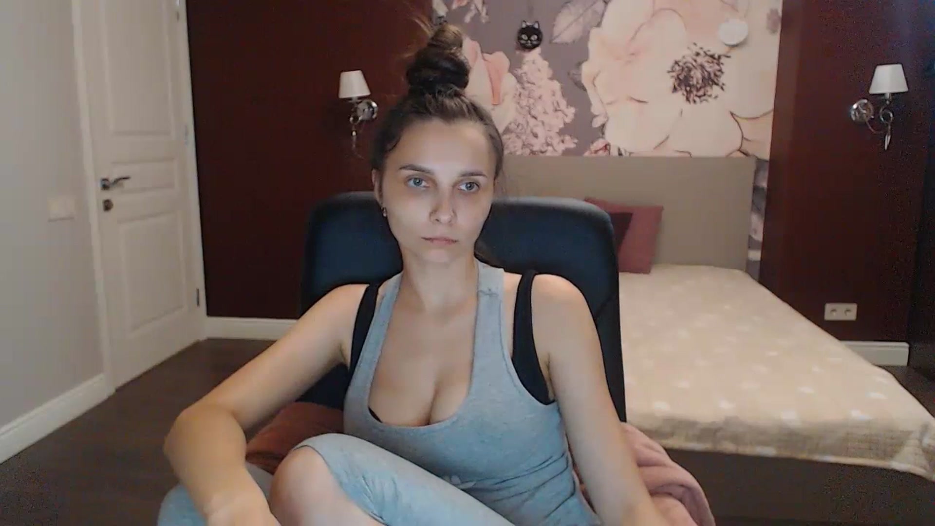 Gallery image thumbnail from Karina_Mils's myfreecams stream on, 07/15/2023, 16:19 image 4 of 20