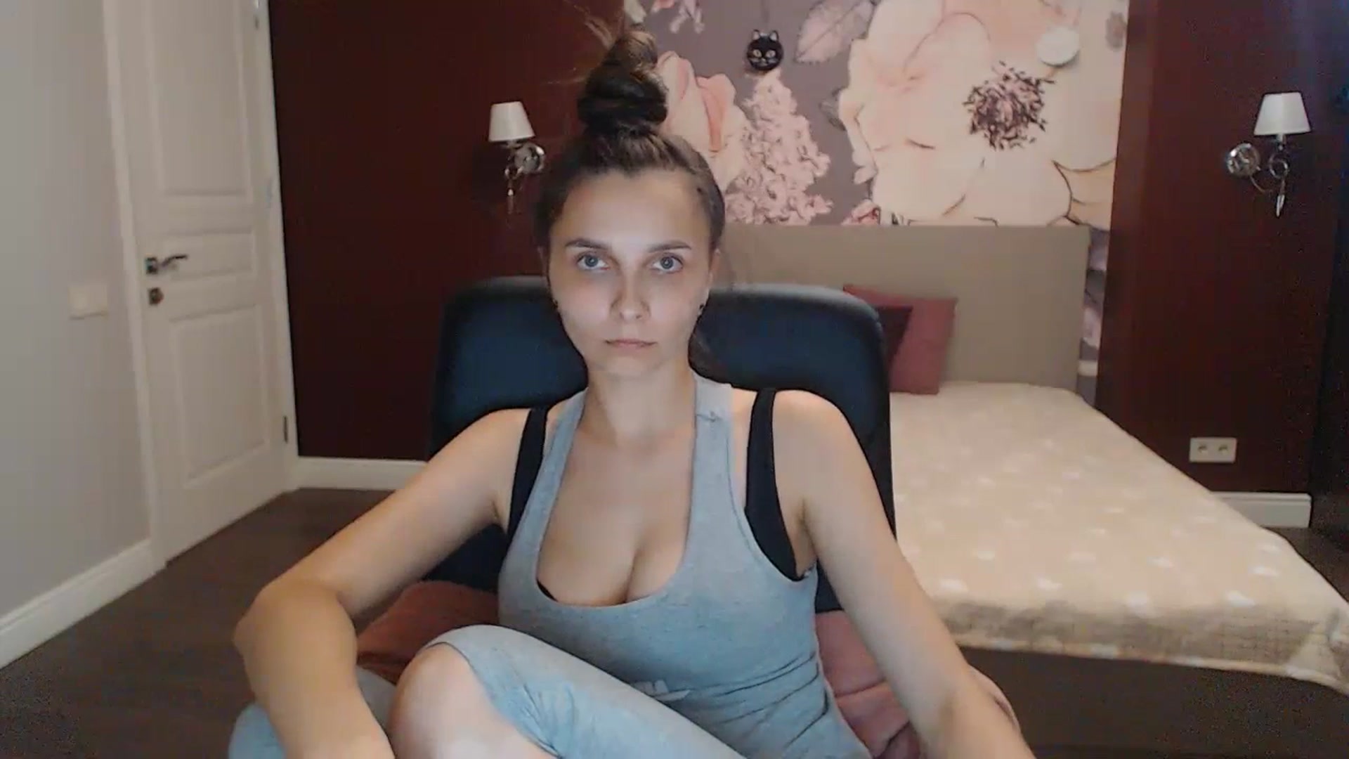 Gallery image thumbnail from Karina_Mils's myfreecams stream on, 07/15/2023, 16:19 image 3 of 20