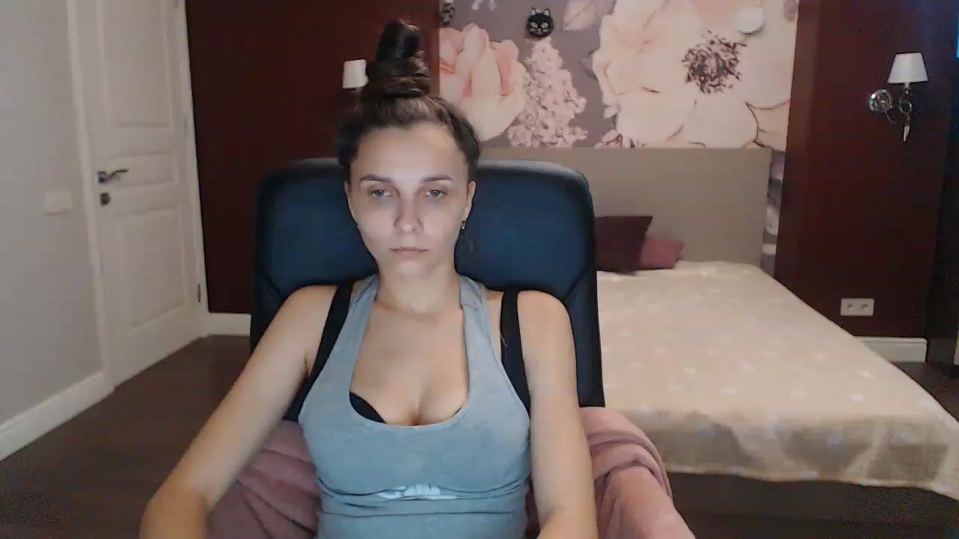 Gallery image thumbnail from Karina_Mils's myfreecams stream on, 07/16/2023, 05:51 image 20 of 20