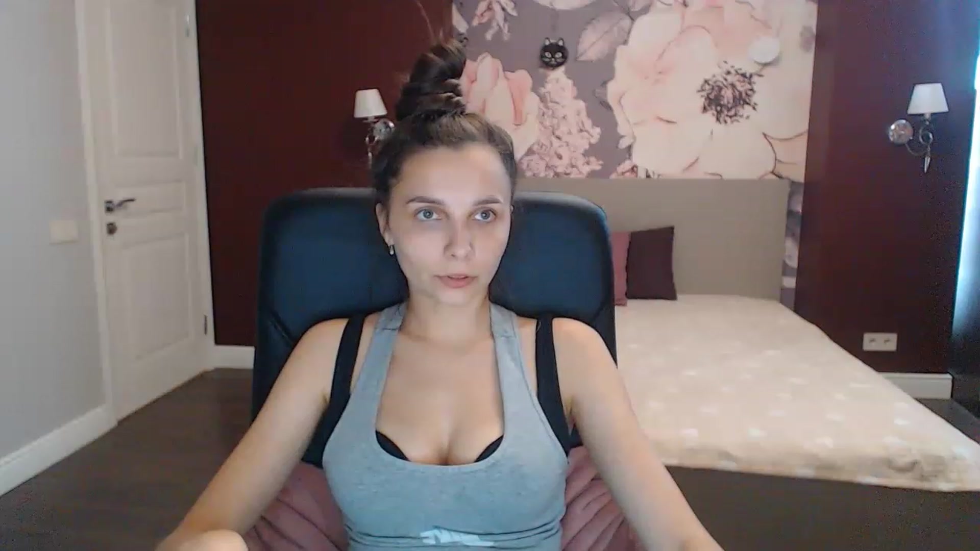 Gallery image thumbnail from Karina_Mils's myfreecams stream on, 07/16/2023, 12:52 image 20 of 20