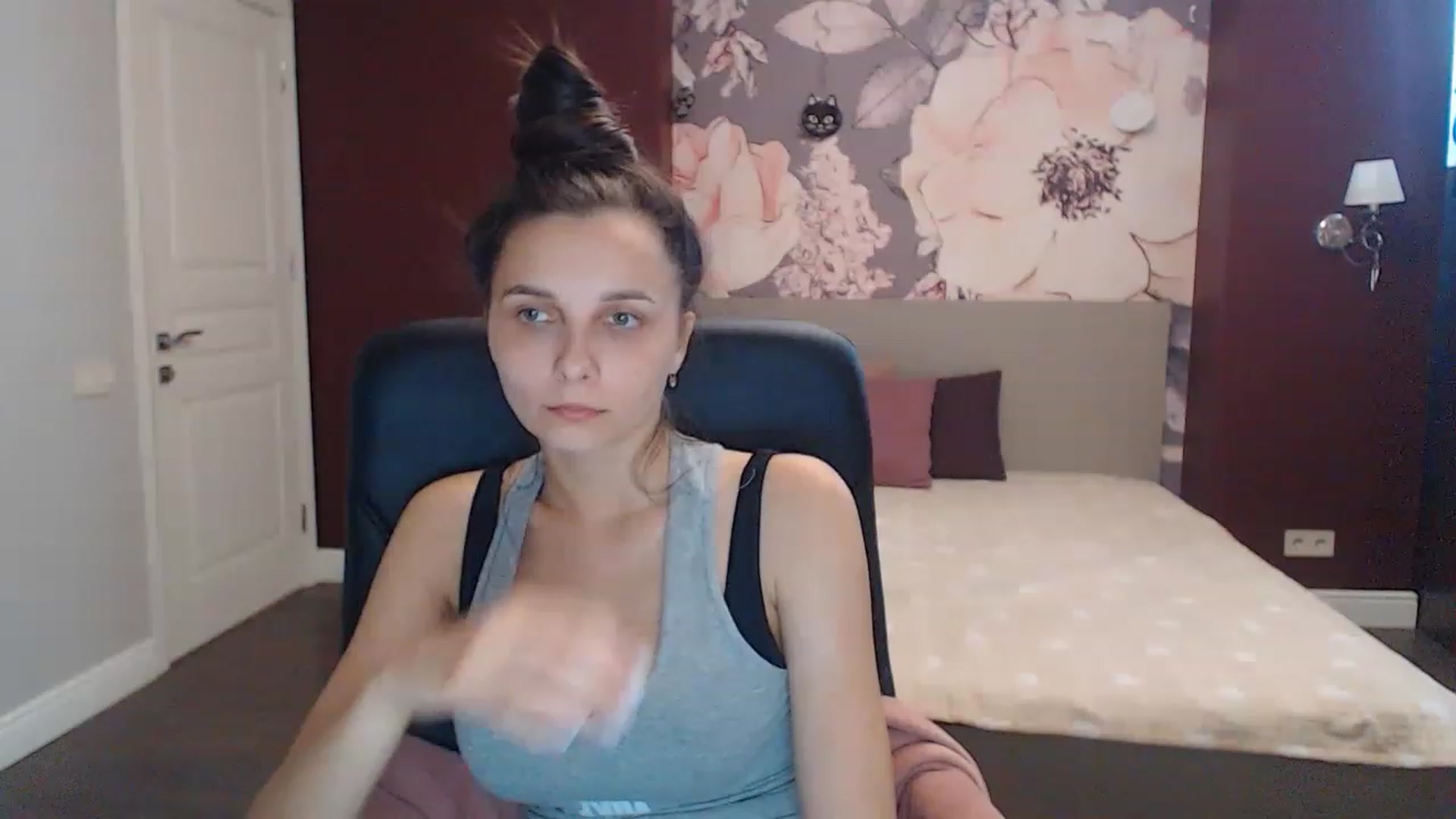 Gallery image thumbnail from Karina_Mils's myfreecams stream on, 07/16/2023, 13:49 image 1 of 20