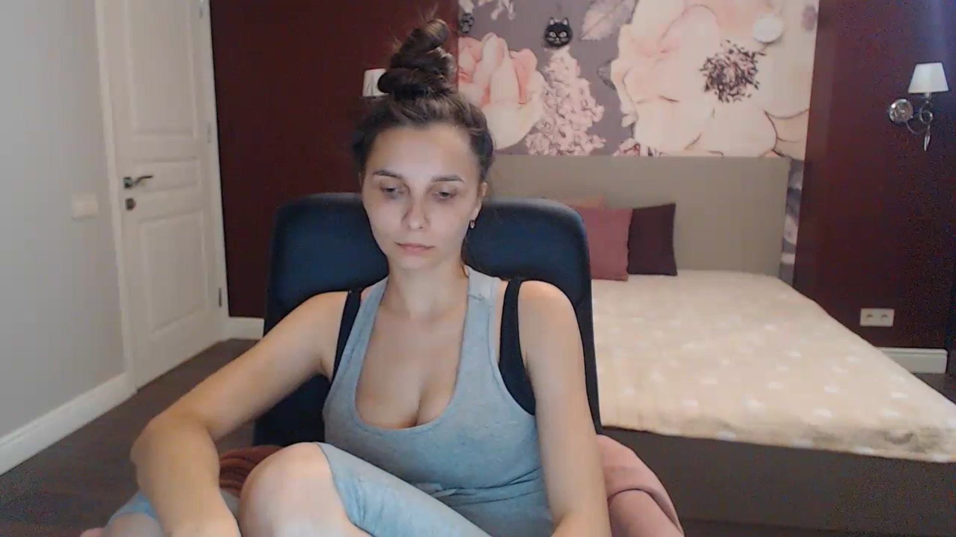Gallery image thumbnail from Karina_Mils's myfreecams stream on, 07/16/2023, 15:08 image 5 of 20
