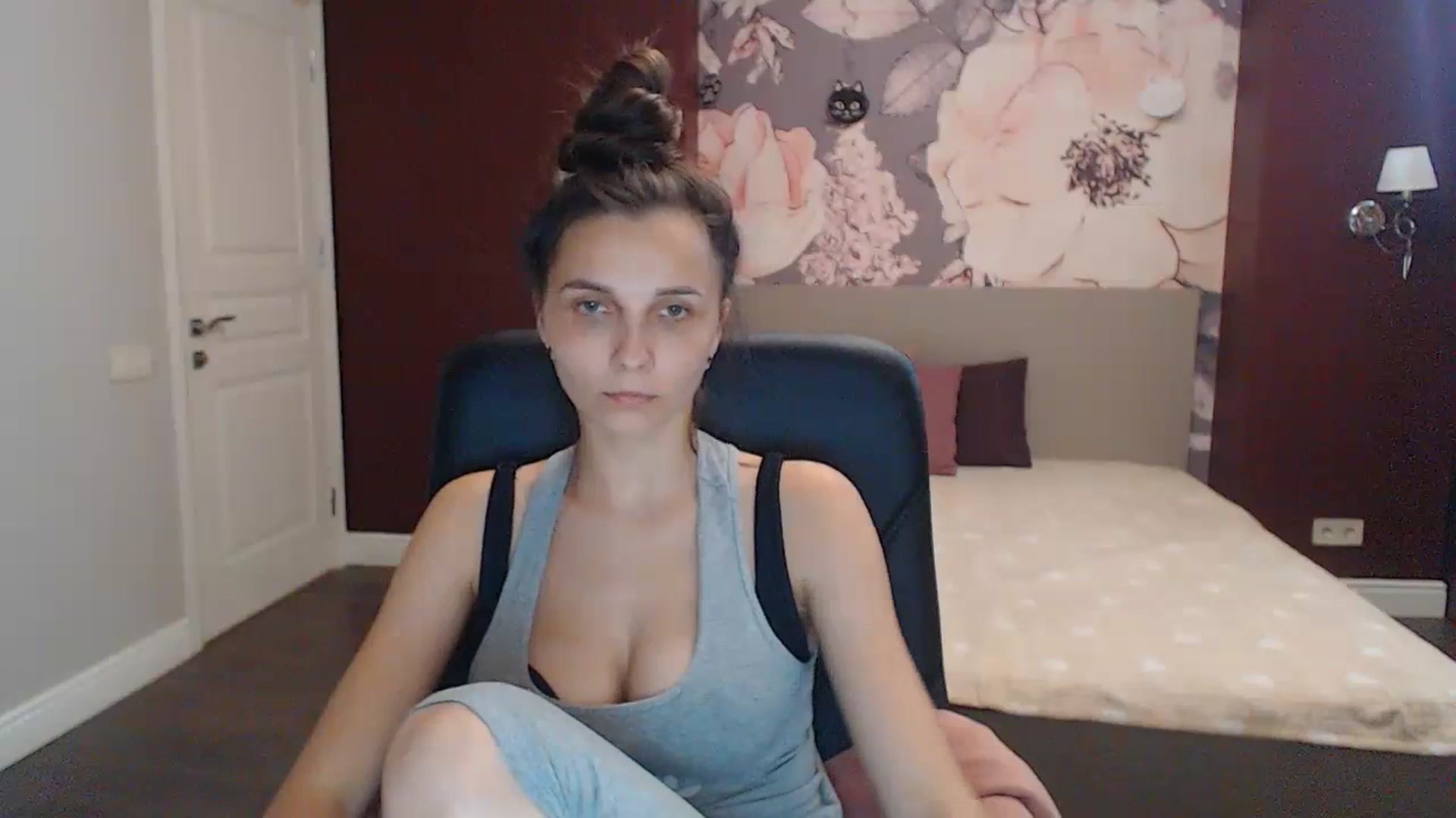 Gallery image thumbnail from Karina_Mils's myfreecams stream on, 07/16/2023, 15:08 image 11 of 20