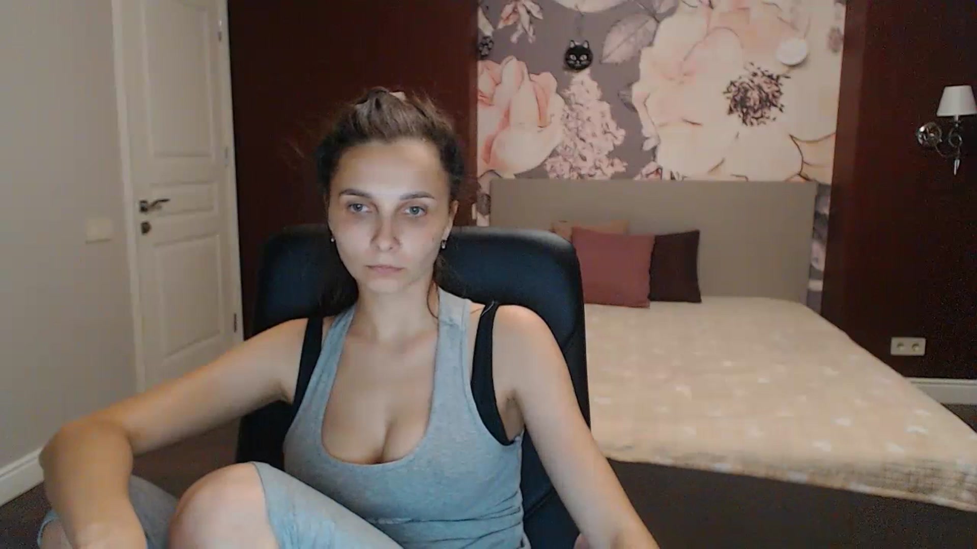Gallery image thumbnail from Karina_Mils's myfreecams stream on, 07/16/2023, 17:26 image 20 of 20