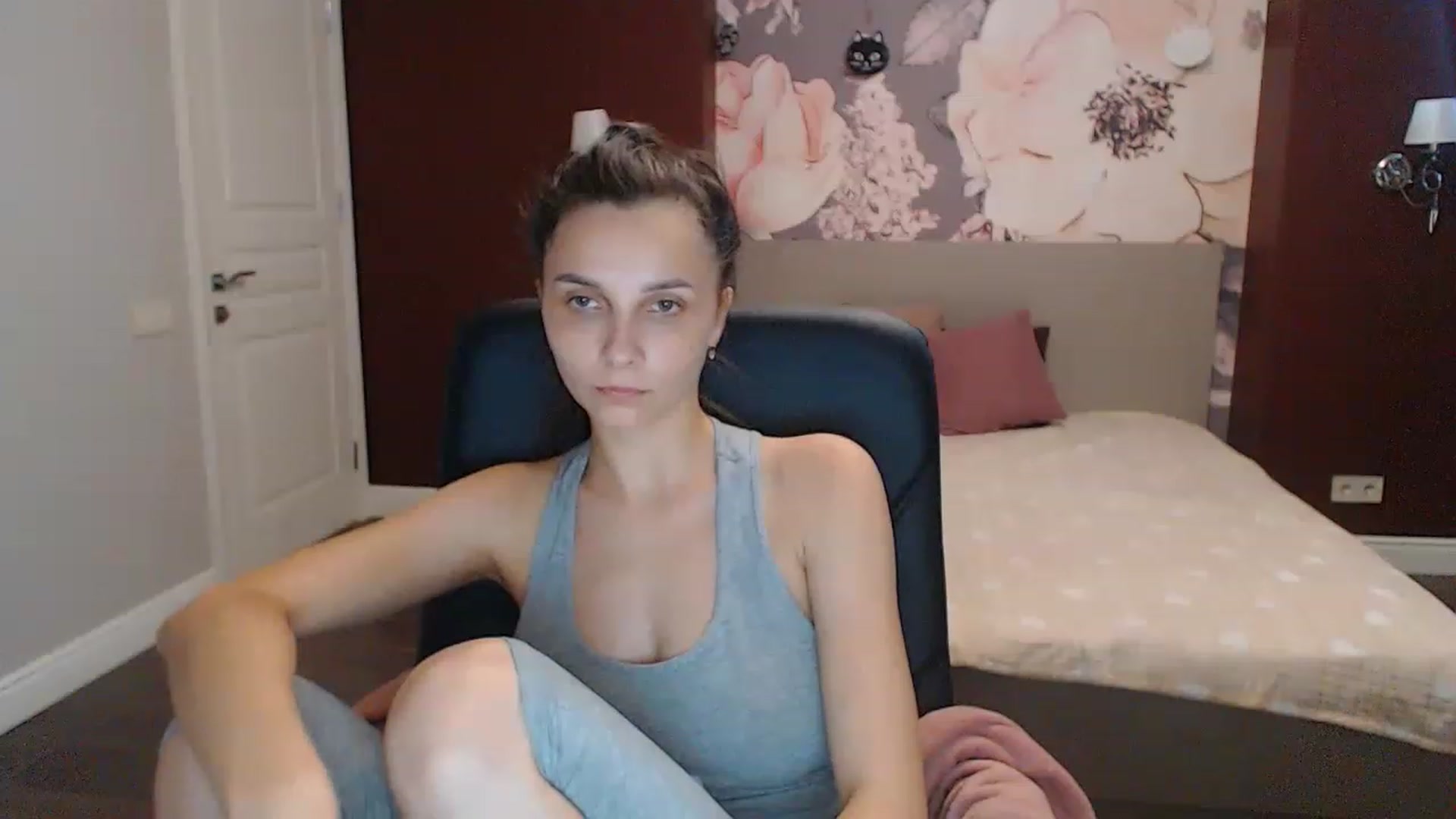Gallery image thumbnail from Karina_Mils's myfreecams stream on, 07/17/2023, 07:24 image 15 of 20