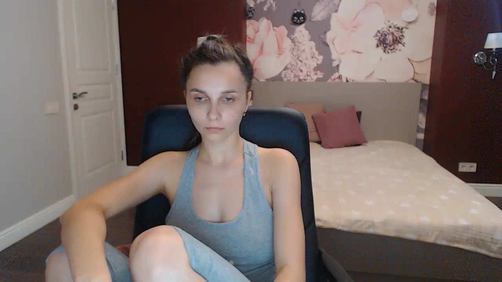 Gallery image thumbnail from Karina_Mils's myfreecams stream on, 07/17/2023, 09:04 image 9 of 20