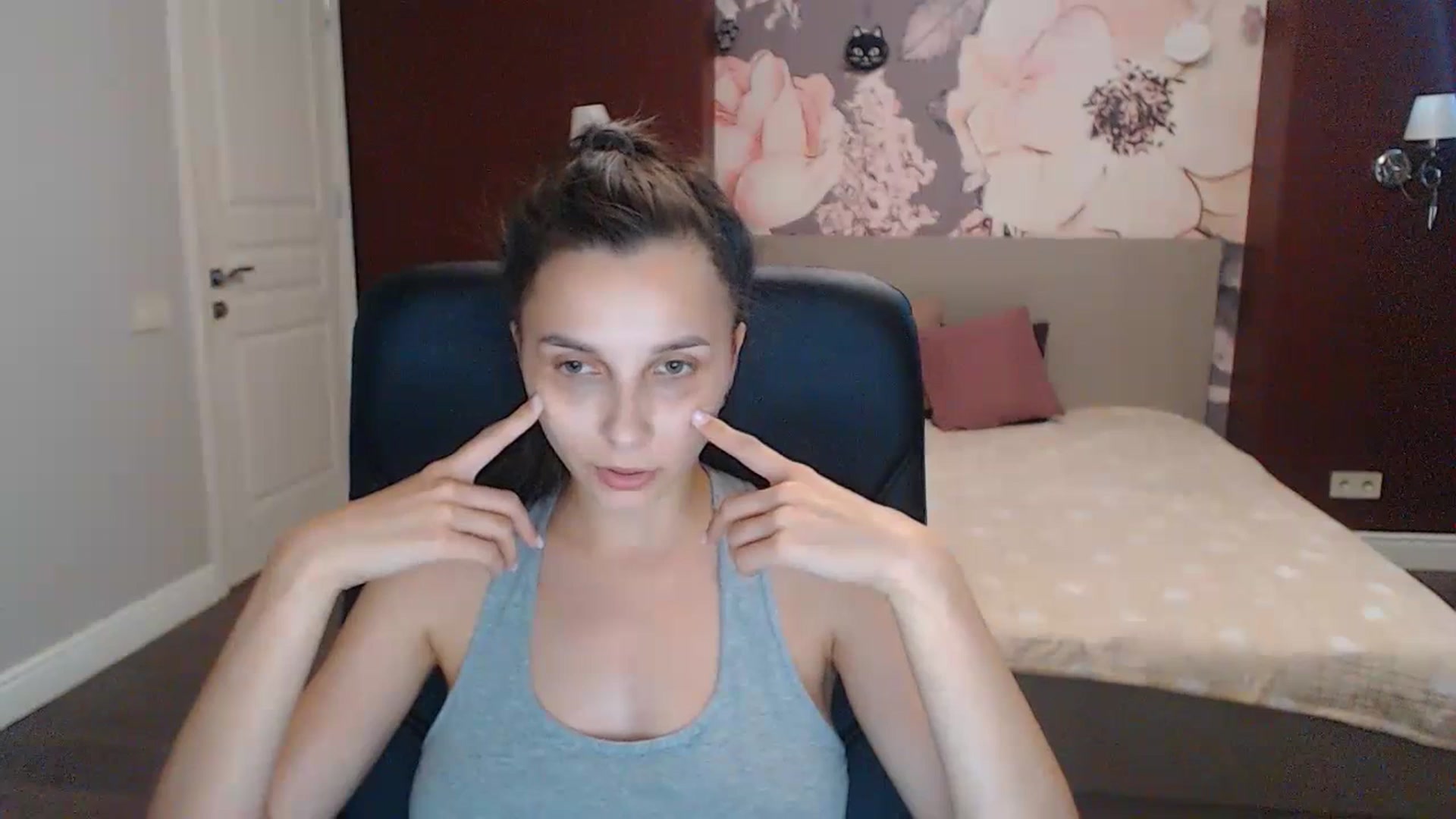 Gallery image thumbnail from Karina_Mils's myfreecams stream on, 07/17/2023, 09:04 image 13 of 20