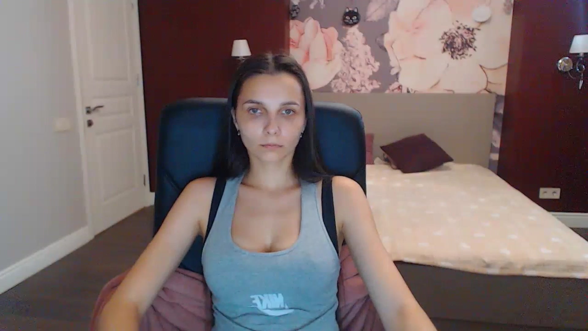 Gallery image thumbnail from Karina_Mils's myfreecams stream on, 07/21/2023, 14:14 image 8 of 20