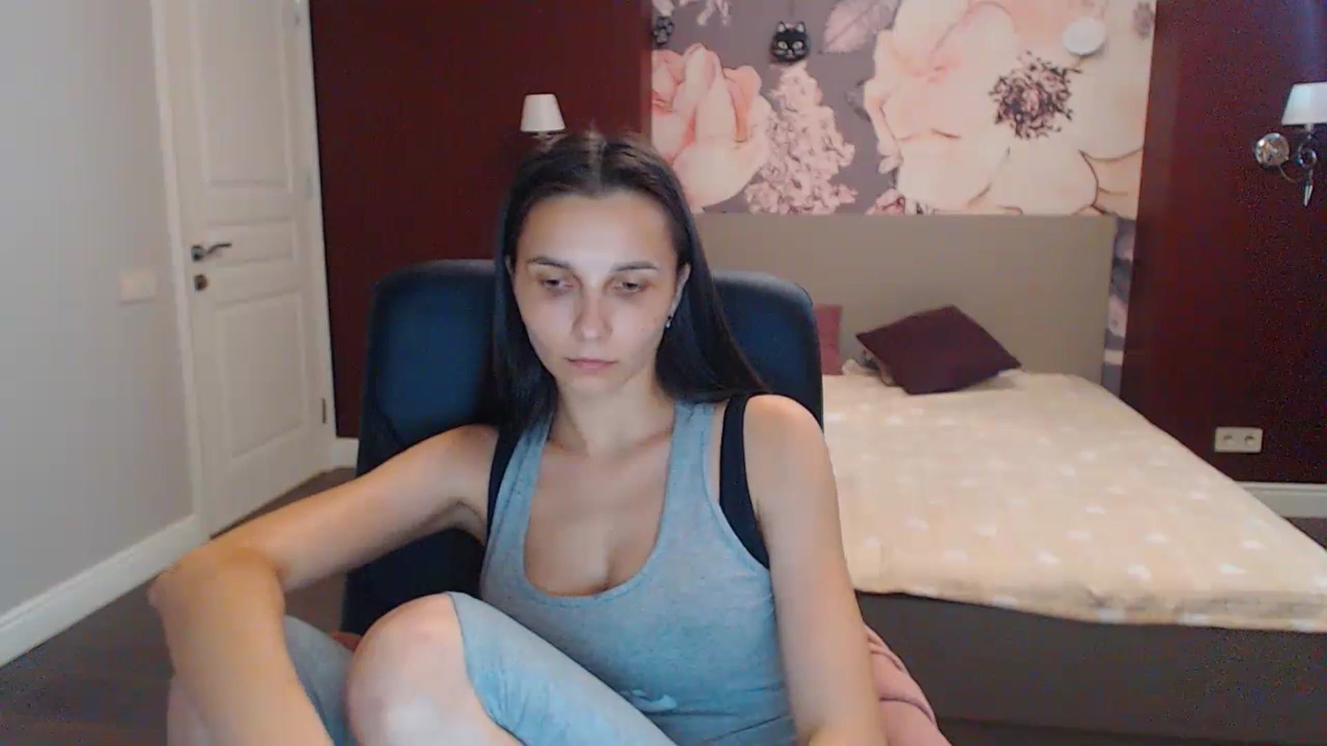 Gallery image thumbnail from Karina_Mils's myfreecams stream on, 07/21/2023, 14:14 image 18 of 20