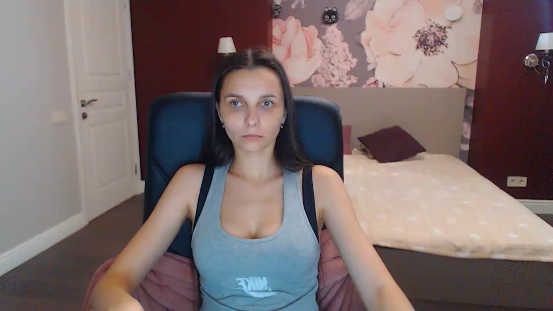 Gallery image thumbnail from Karina_Mils's myfreecams stream on, 07/21/2023, 14:14 image 7 of 20