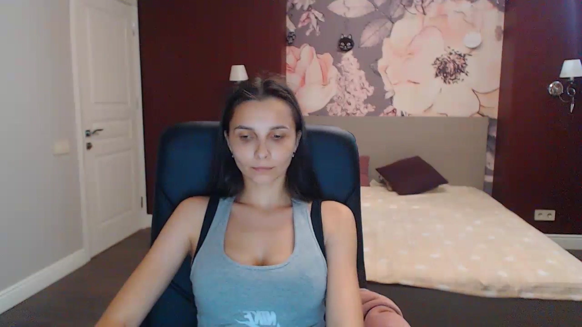 Gallery image thumbnail from Karina_Mils's myfreecams stream on, 07/21/2023, 14:52 image 18 of 20
