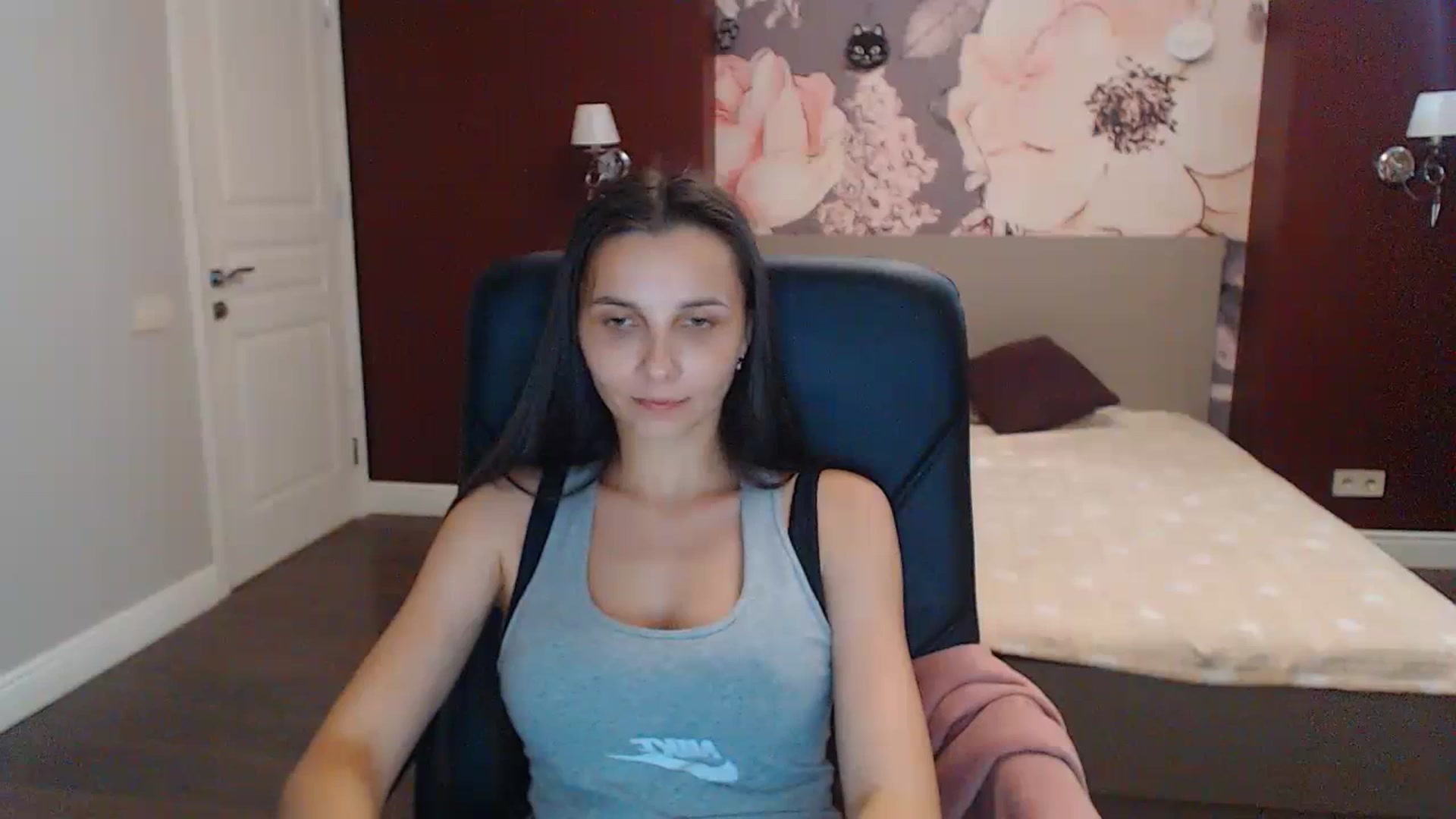 Gallery image thumbnail from Karina_Mils's myfreecams stream on, 07/21/2023, 14:52 image 6 of 20