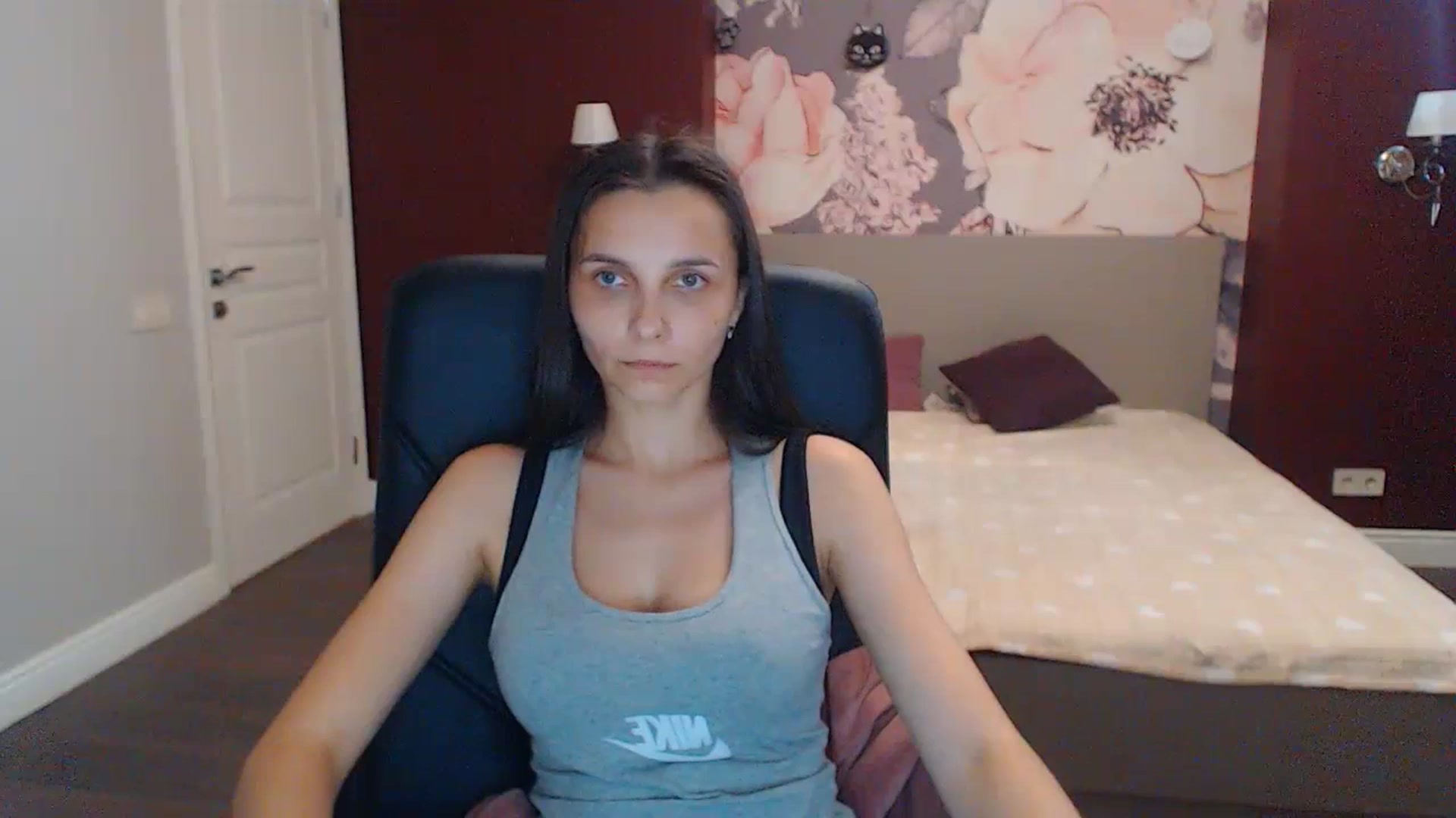 Gallery image thumbnail from Karina_Mils's myfreecams stream on, 07/21/2023, 14:52 image 5 of 20