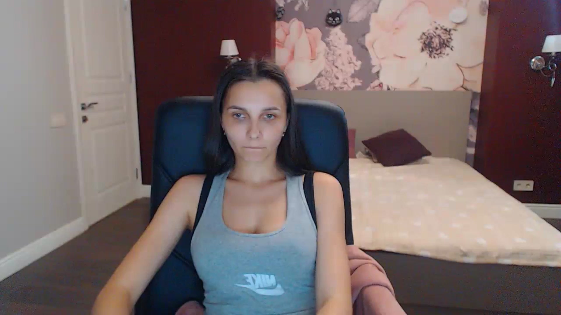 Gallery image thumbnail from Karina_Mils's myfreecams stream on, 07/21/2023, 14:52 image 3 of 20