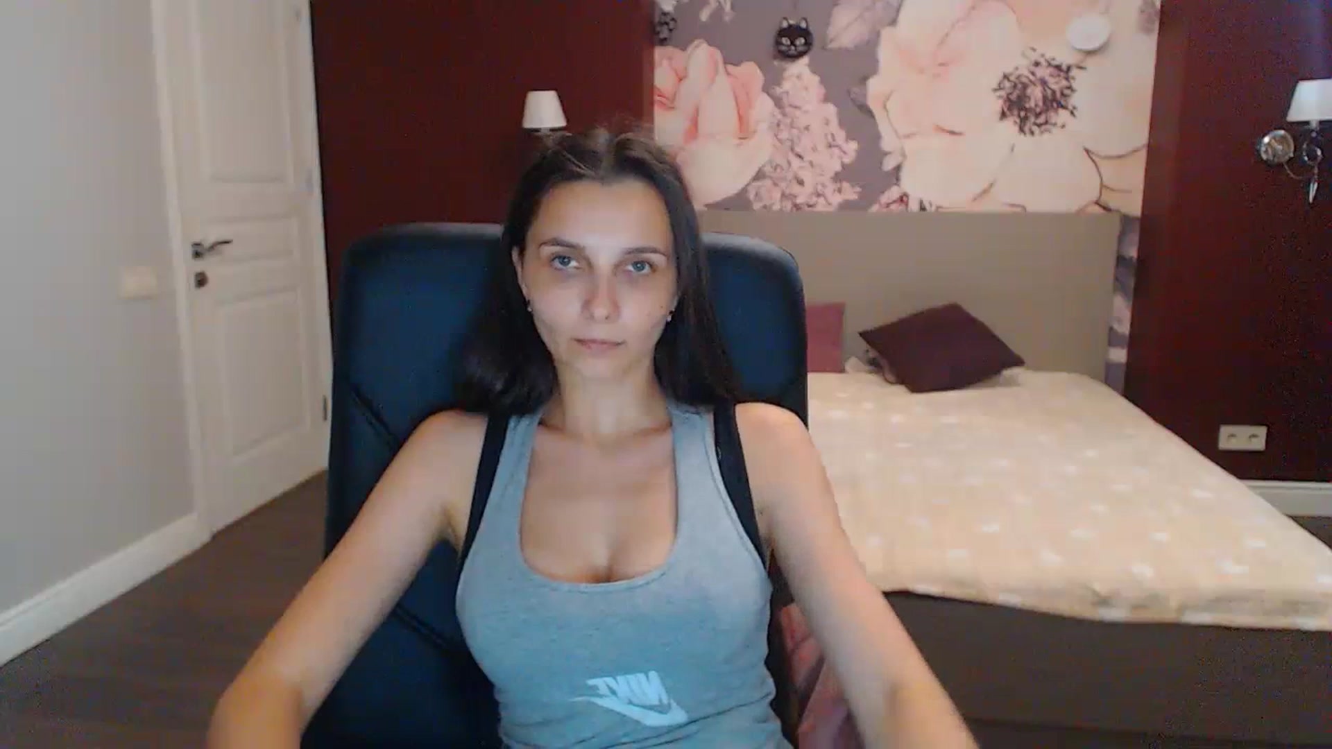 Gallery image thumbnail from Karina_Mils's myfreecams stream on, 07/21/2023, 14:52 image 14 of 20