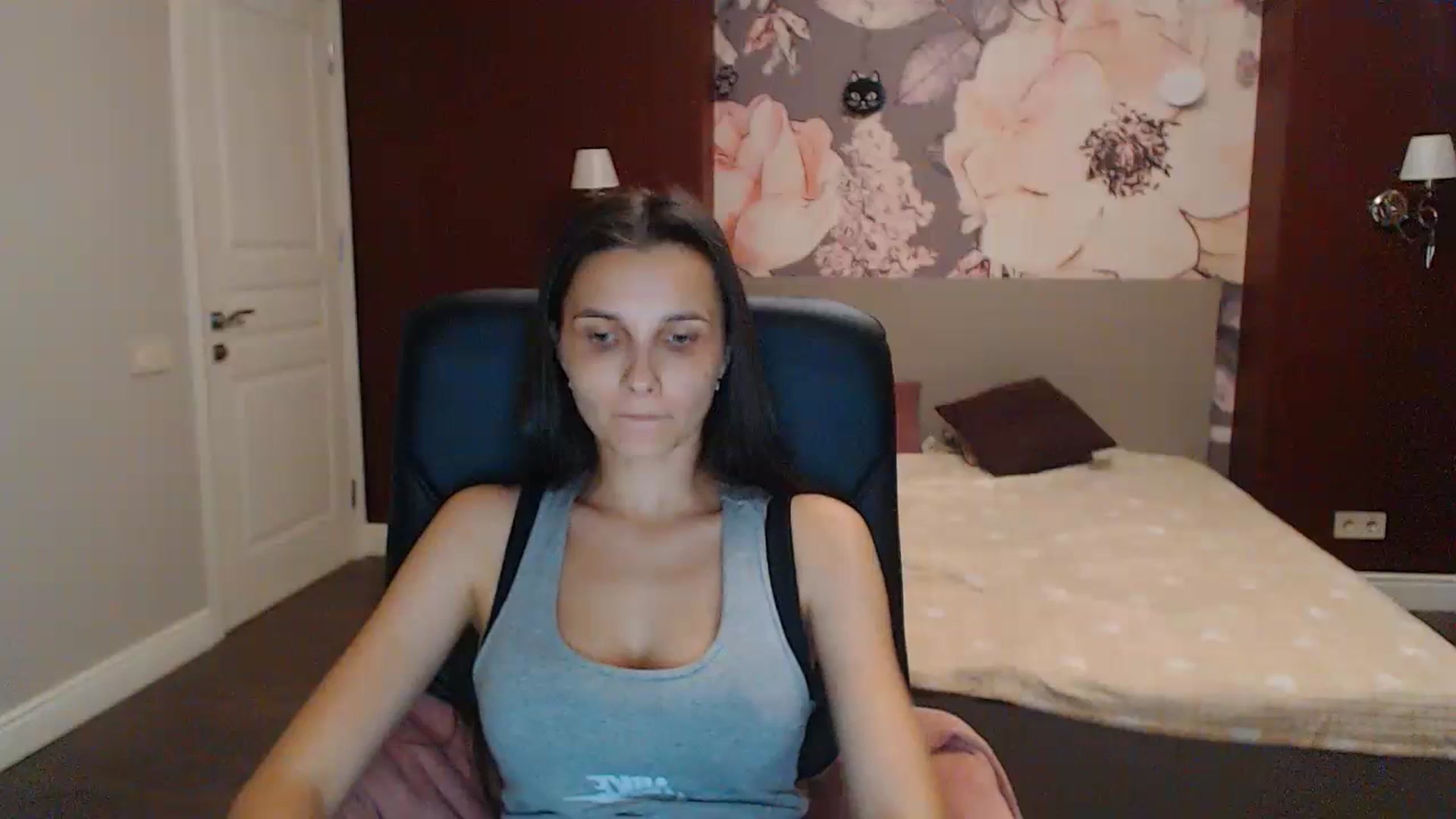 Gallery image thumbnail from Karina_Mils's myfreecams stream on, 07/21/2023, 17:11 image 15 of 20