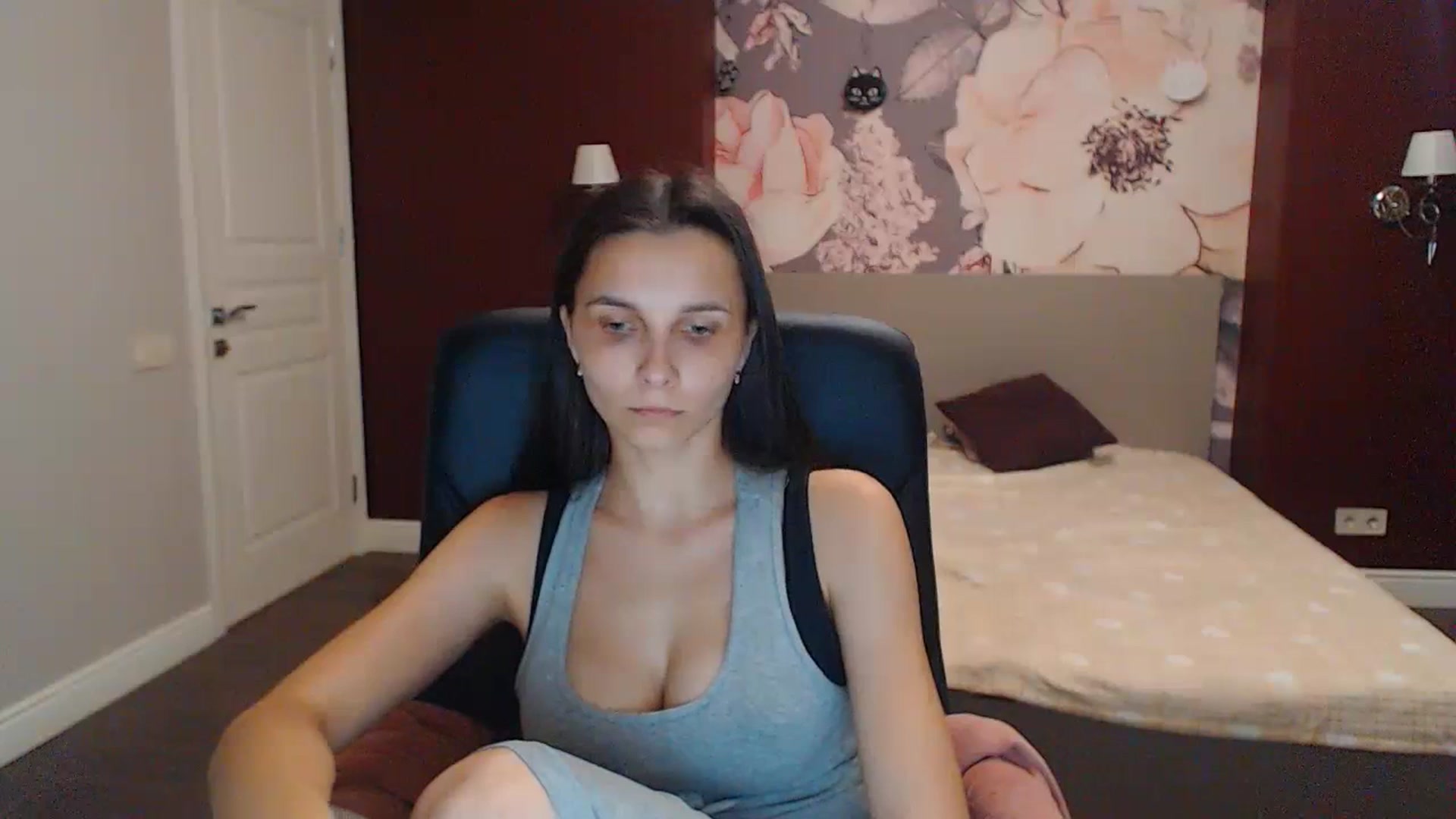Gallery image thumbnail from Karina_Mils's myfreecams stream on, 07/21/2023, 17:11 image 7 of 20