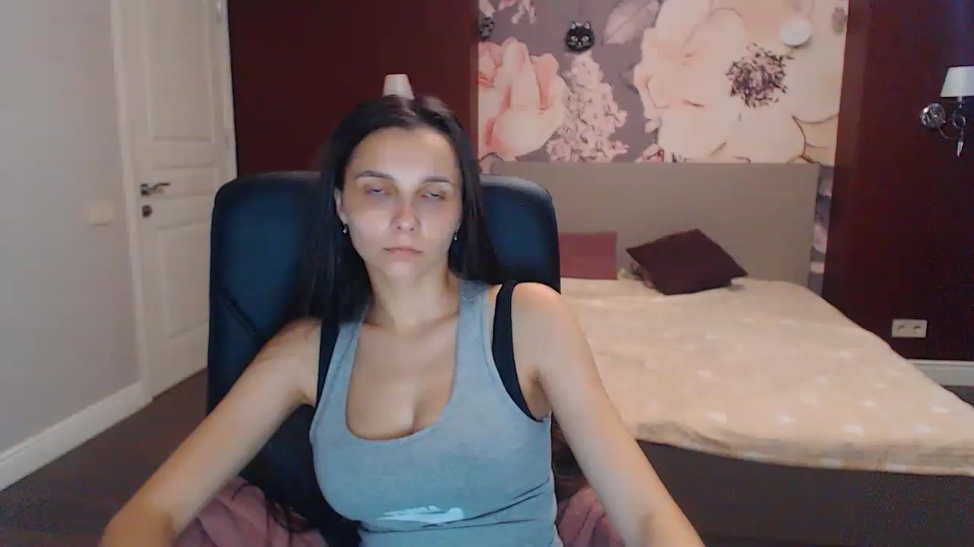 Gallery image thumbnail from Karina_Mils's myfreecams stream on, 07/22/2023, 06:11 image 16 of 20