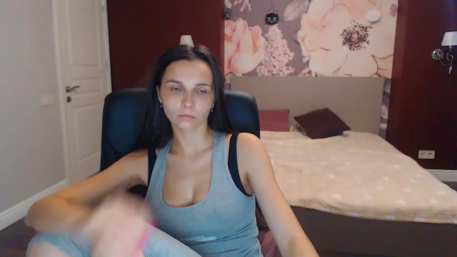 Gallery image thumbnail from Karina_Mils's myfreecams stream on, 07/22/2023, 06:11 image 1 of 20