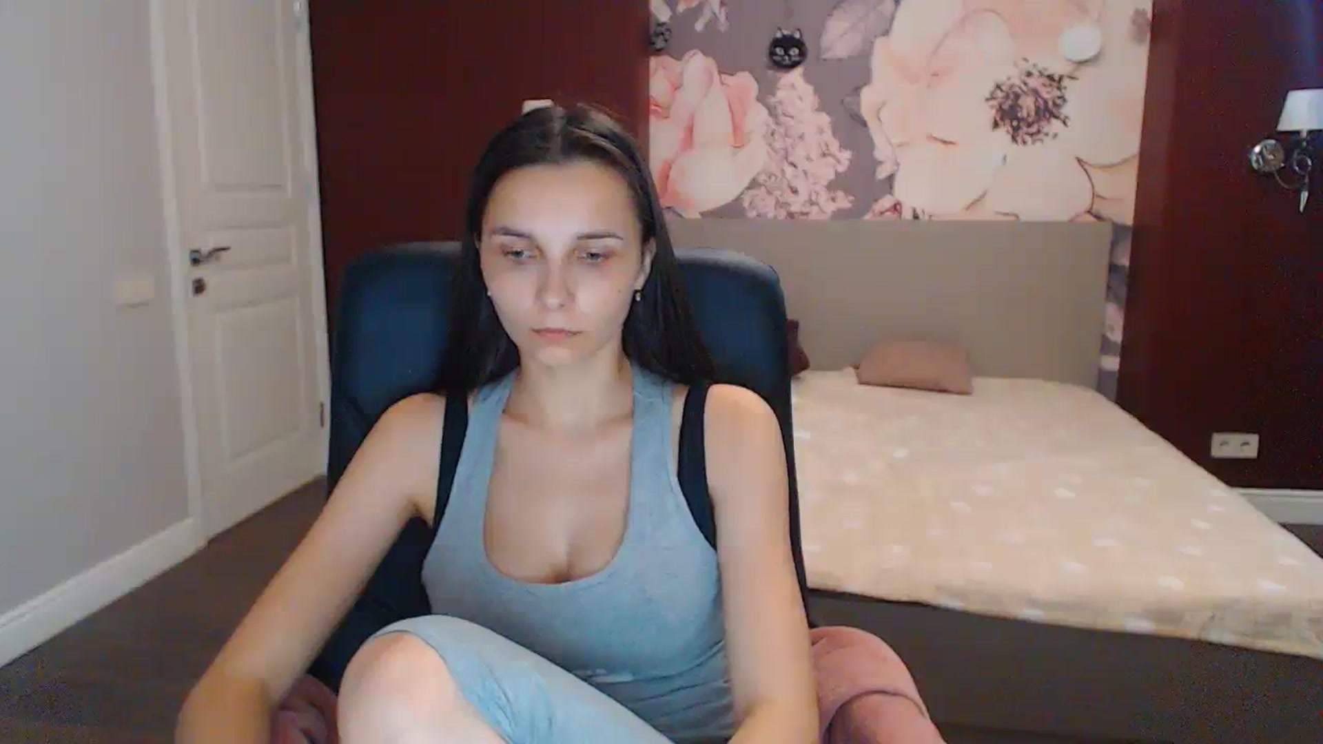 Gallery image thumbnail from Karina_Mils's myfreecams stream on, 07/22/2023, 10:06 image 17 of 20