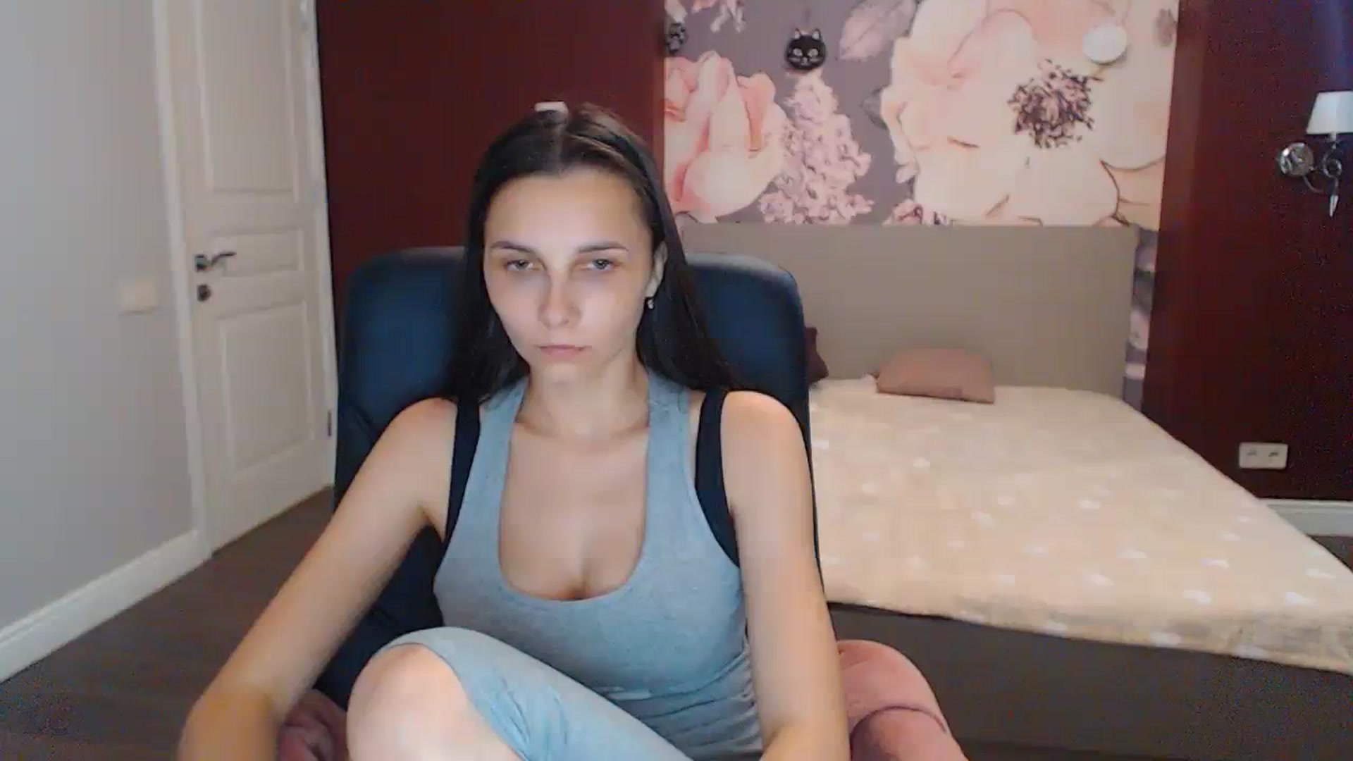 Gallery image thumbnail from Karina_Mils's myfreecams stream on, 07/22/2023, 10:06 image 15 of 20