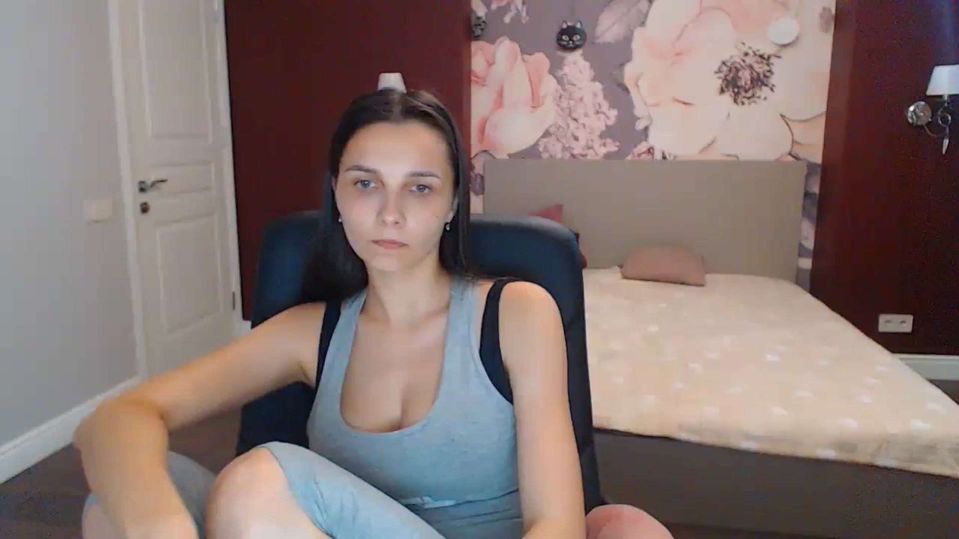 Gallery image thumbnail from Karina_Mils's myfreecams stream on, 07/22/2023, 10:23 image 8 of 20