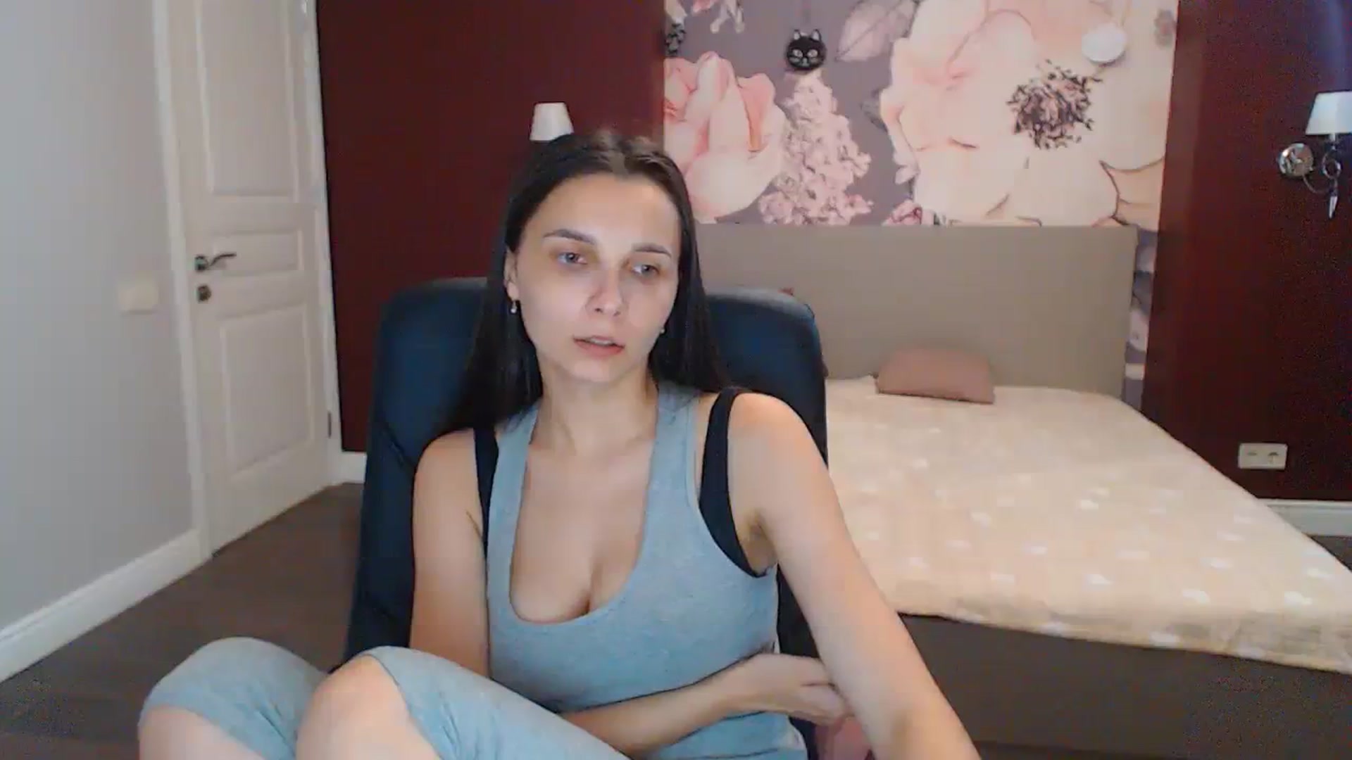Gallery image thumbnail from Karina_Mils's myfreecams stream on, 07/22/2023, 10:23 image 16 of 20