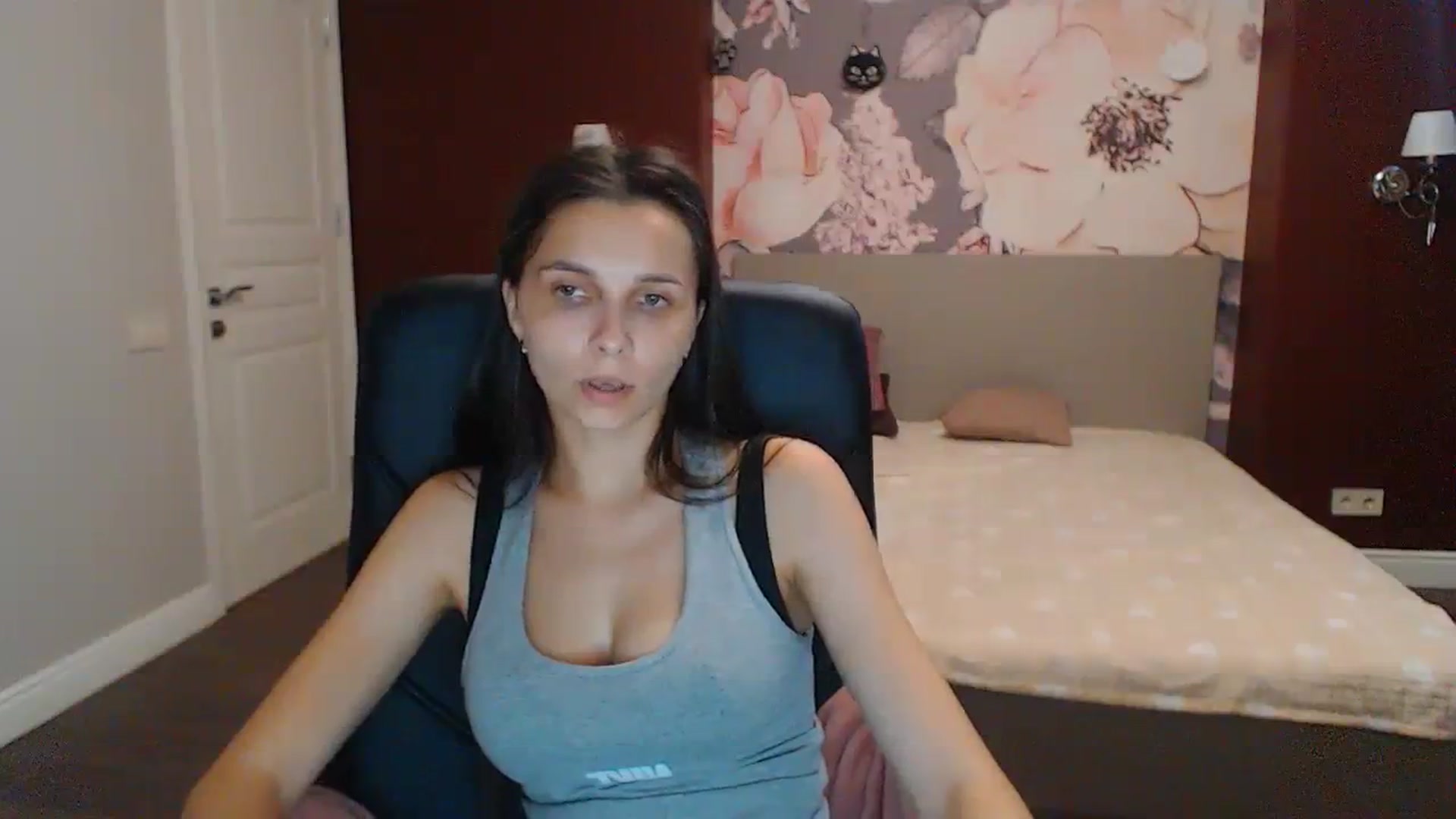 Gallery image thumbnail from Karina_Mils's myfreecams stream on, 07/22/2023, 14:43 image 18 of 20