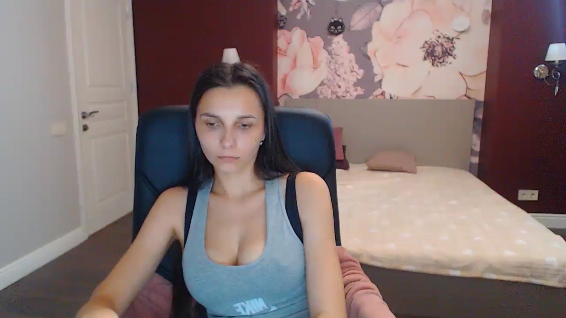 Gallery image thumbnail from Karina_Mils's myfreecams stream on, 07/22/2023, 14:43 image 2 of 20