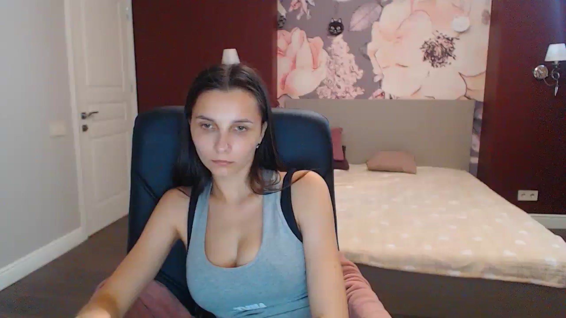 Gallery image thumbnail from Karina_Mils's myfreecams stream on, 07/22/2023, 14:43 image 10 of 20