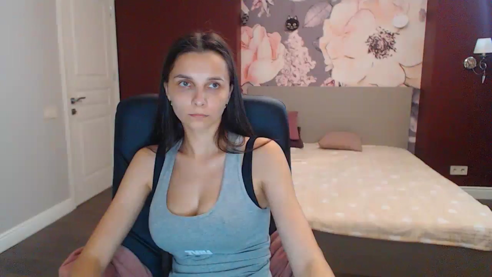 Gallery image thumbnail from Karina_Mils's myfreecams stream on, 07/22/2023, 14:43 image 12 of 20