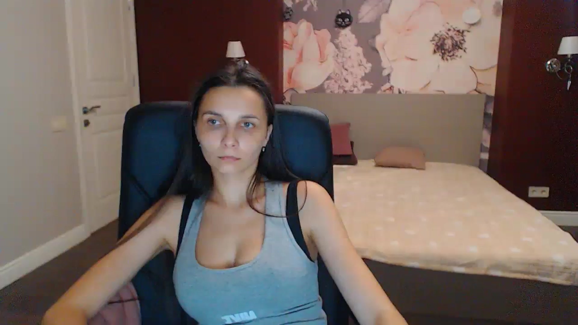 Gallery image thumbnail from Karina_Mils's myfreecams stream on, 07/22/2023, 16:55 image 13 of 20