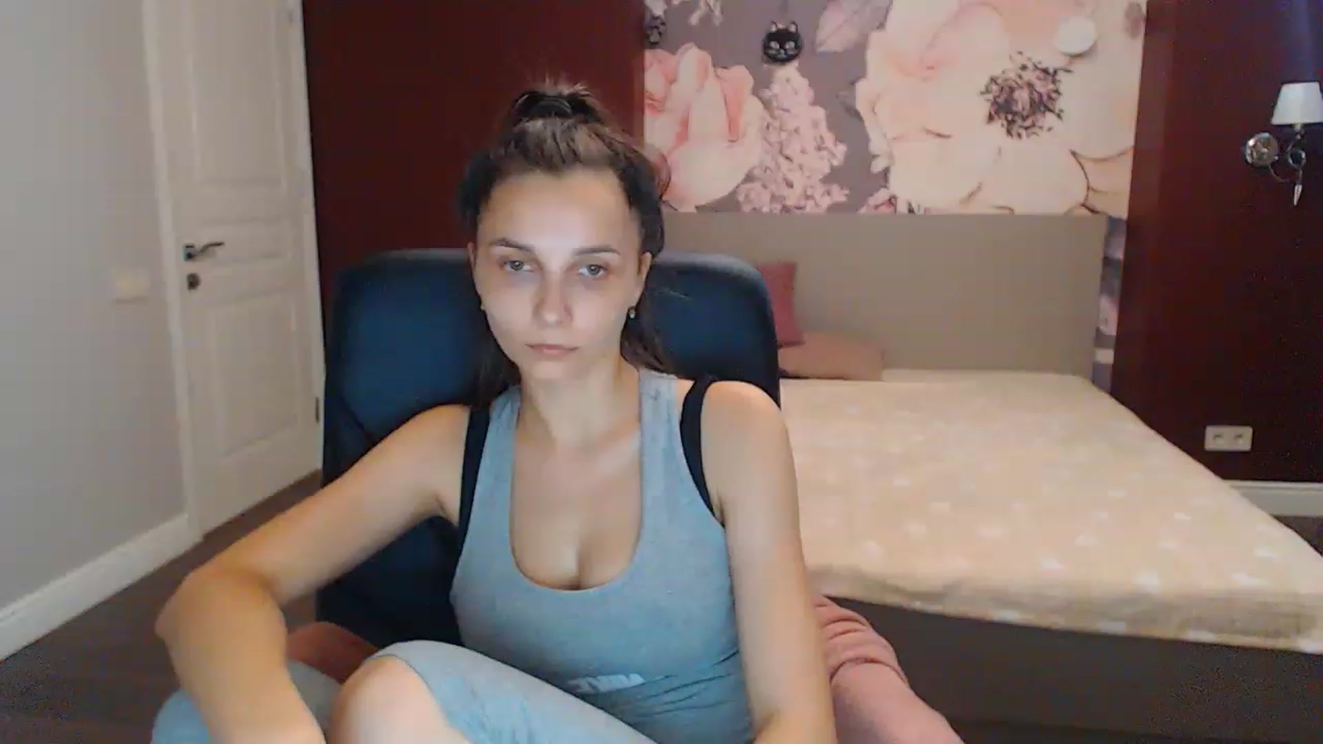Gallery image thumbnail from Karina_Mils's myfreecams stream on, 07/23/2023, 13:04 image 8 of 20