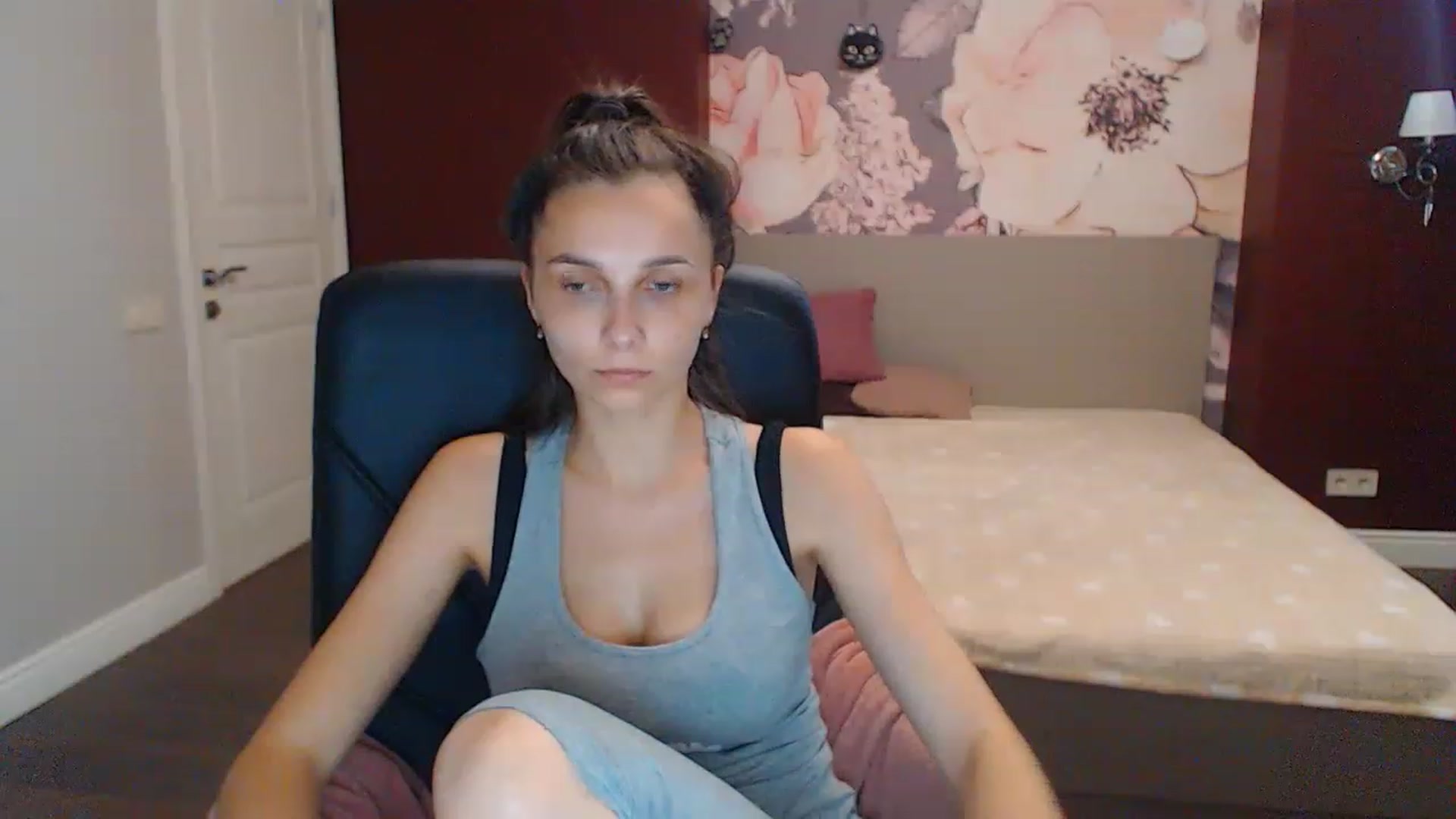 Gallery image thumbnail from Karina_Mils's myfreecams stream on, 07/23/2023, 13:04 image 9 of 20