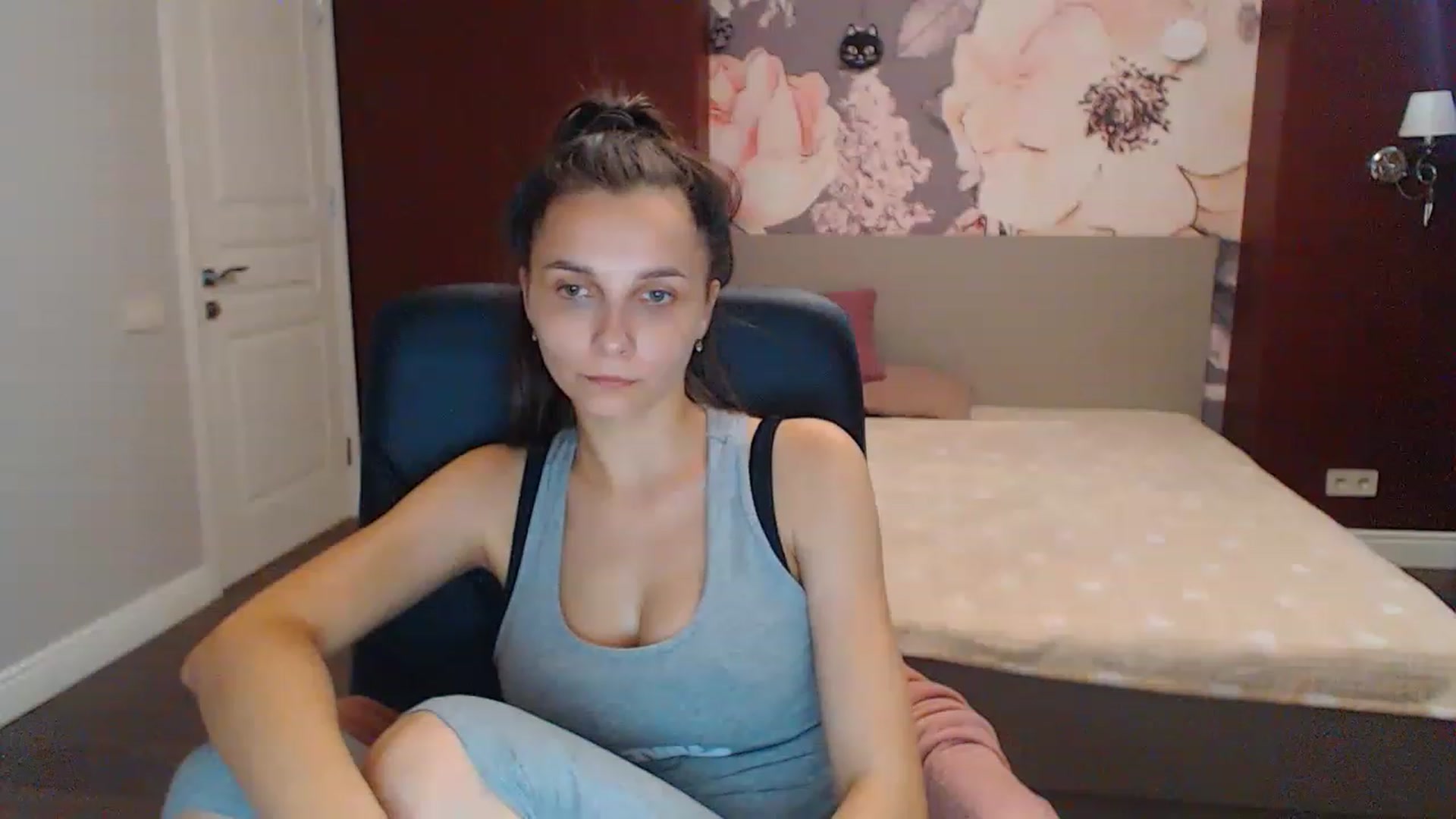 Gallery image thumbnail from Karina_Mils's myfreecams stream on, 07/23/2023, 13:04 image 3 of 20