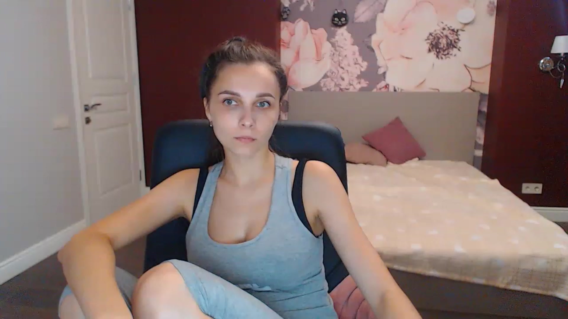 Gallery image thumbnail from Karina_Mils's myfreecams stream on, 07/24/2023, 10:34 image 5 of 20