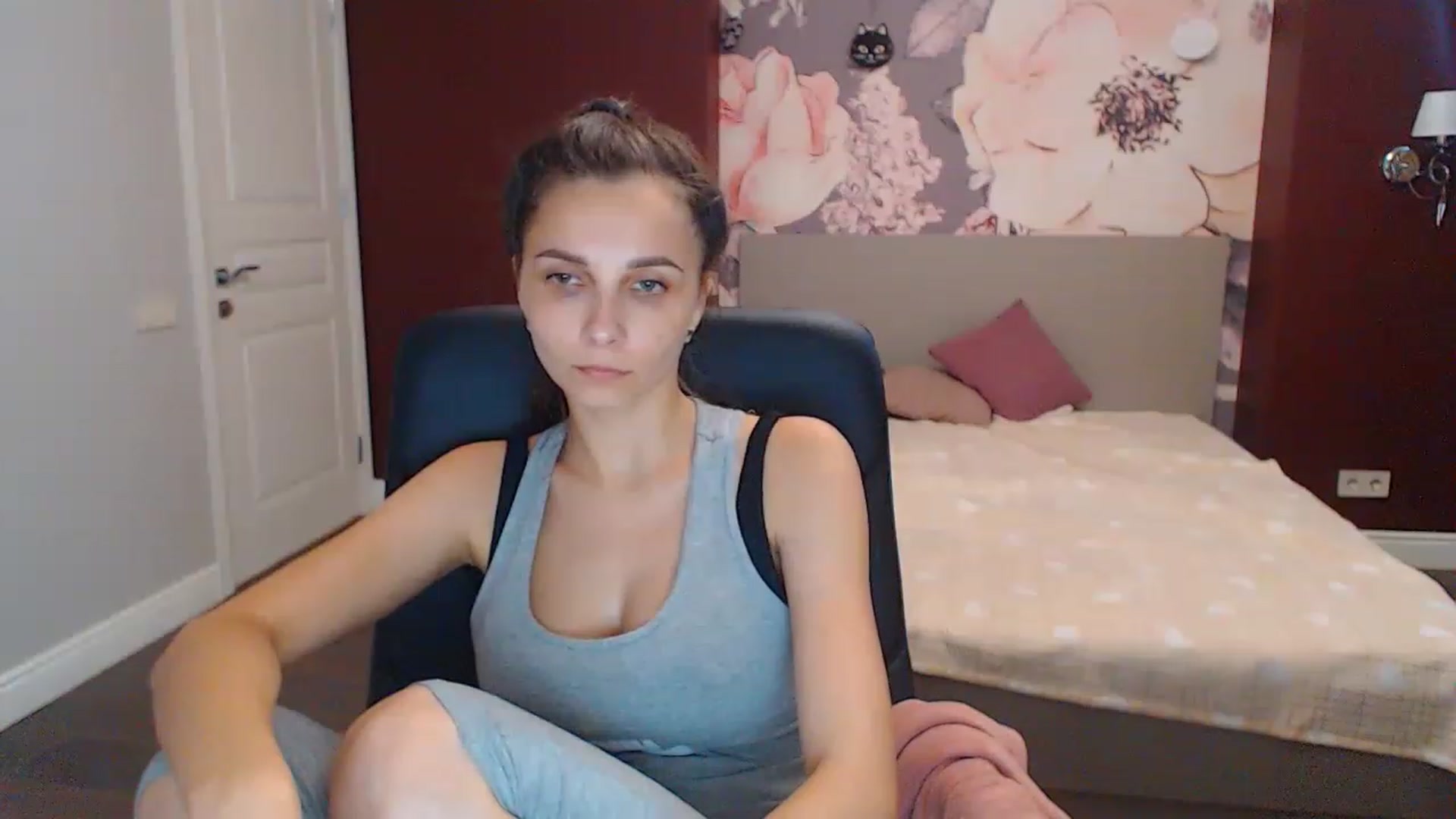 Gallery image thumbnail from Karina_Mils's myfreecams stream on, 07/24/2023, 10:34 image 7 of 20