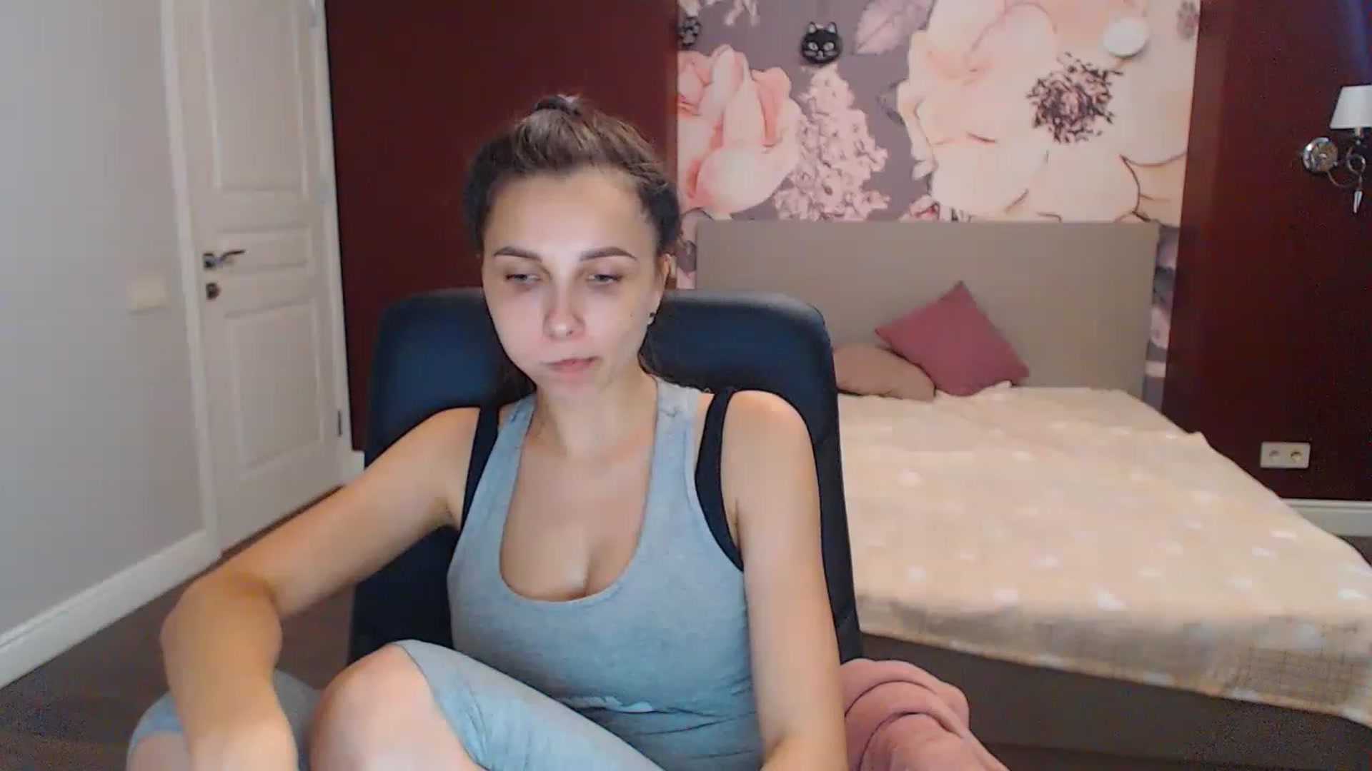 Gallery image thumbnail from Karina_Mils's myfreecams stream on, 07/24/2023, 10:34 image 8 of 20