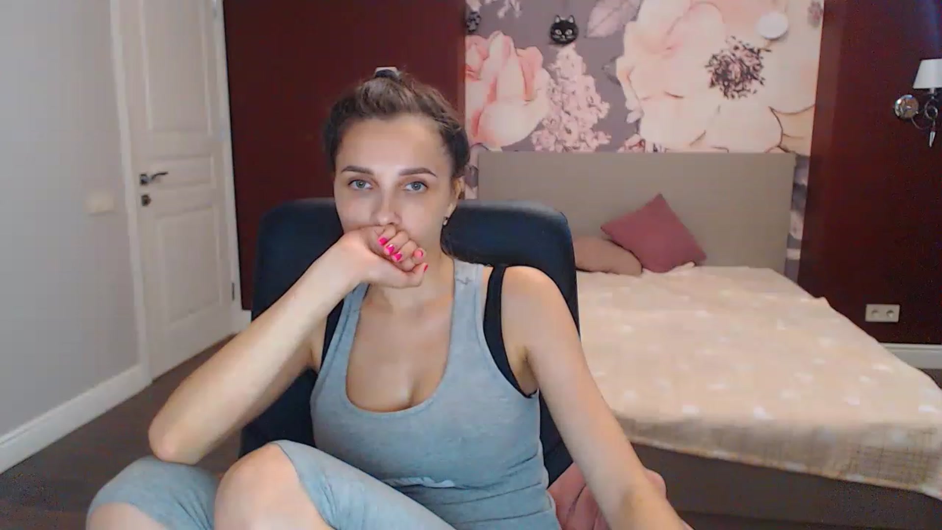 Gallery image thumbnail from Karina_Mils's myfreecams stream on, 07/24/2023, 10:34 image 10 of 20