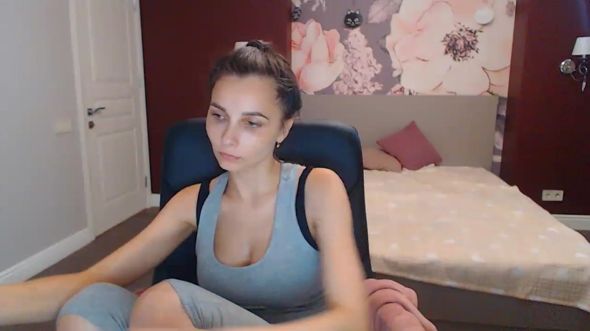 Gallery image thumbnail from Karina_Mils's myfreecams stream on, 07/24/2023, 10:34 image 12 of 20