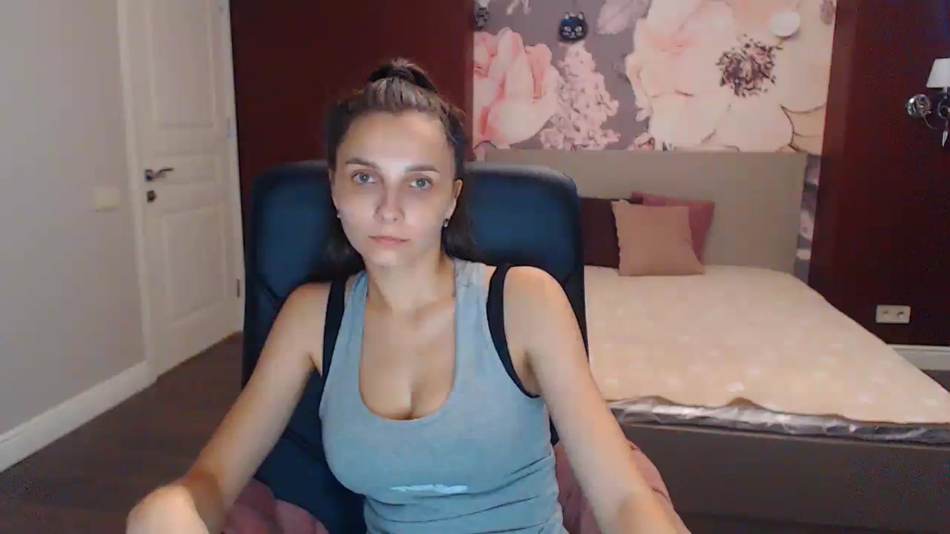 Gallery image thumbnail from Karina_Mils's myfreecams stream on, 07/25/2023, 06:53 image 2 of 20