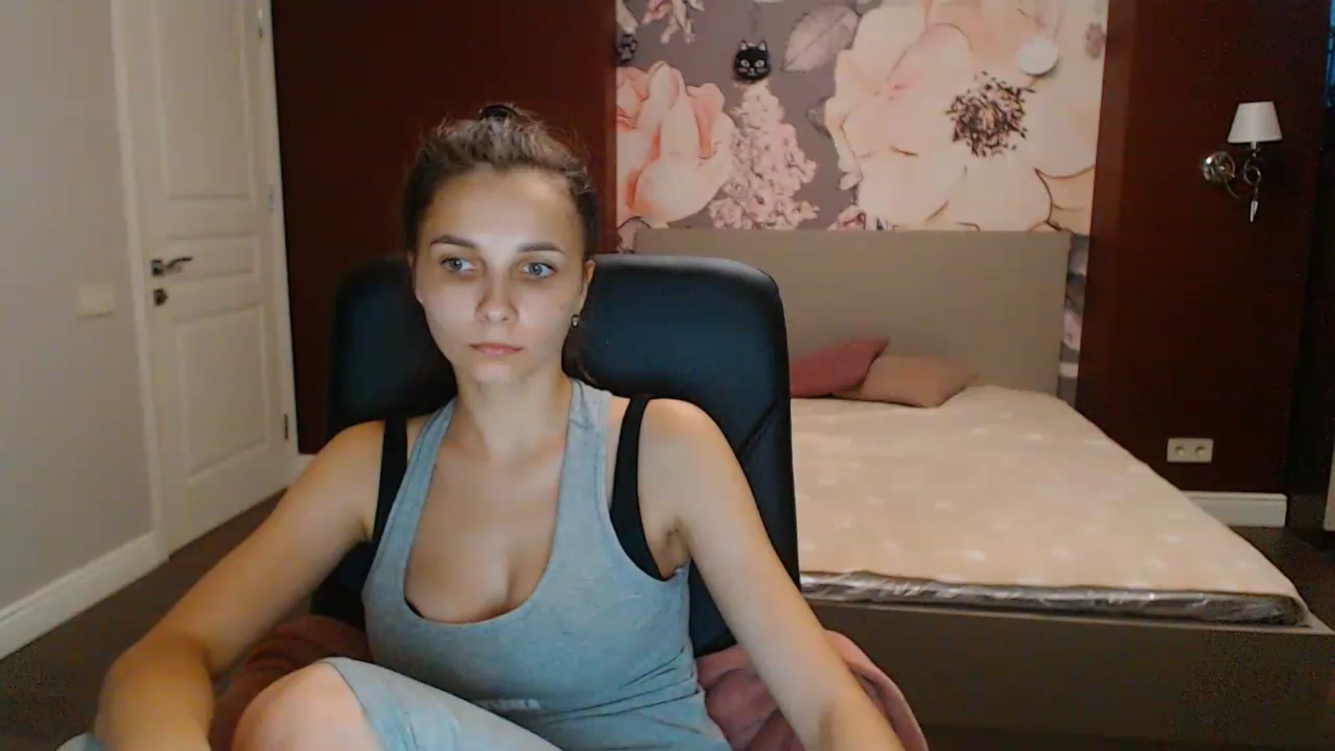 Gallery image thumbnail from Karina_Mils's myfreecams stream on, 07/28/2023, 16:52 image 3 of 20