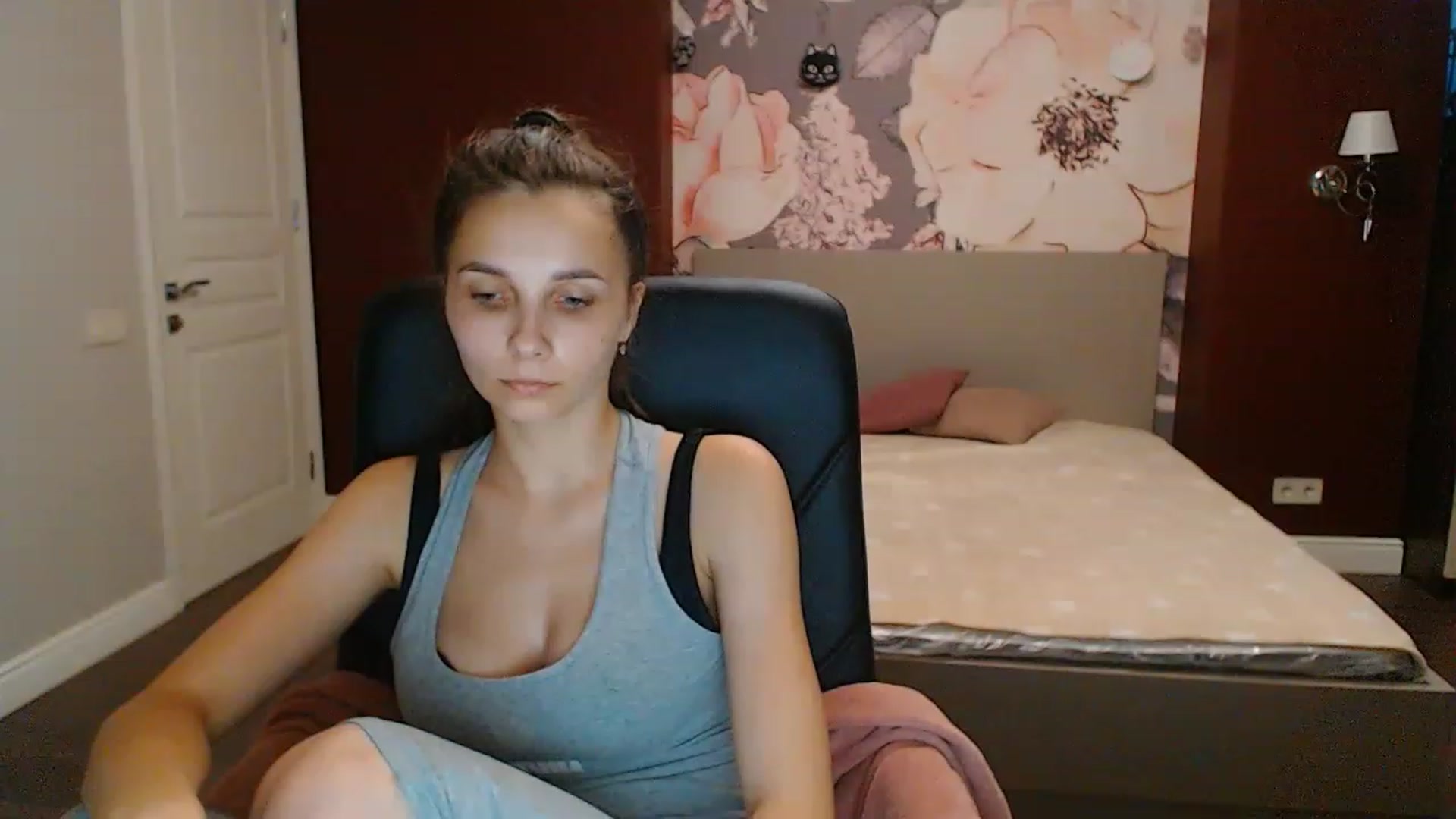 Gallery image thumbnail from Karina_Mils's myfreecams stream on, 07/28/2023, 16:52 image 2 of 20