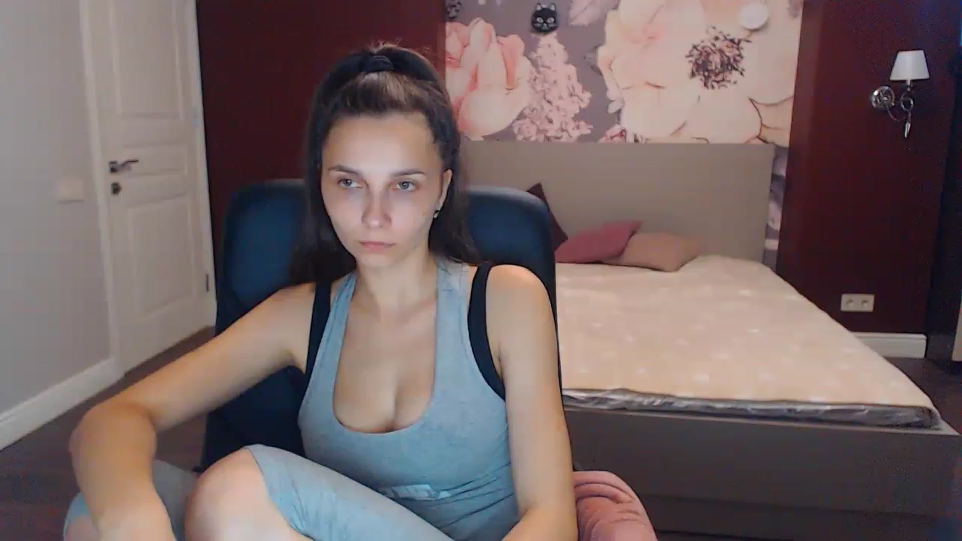Gallery image thumbnail from Karina_Mils's myfreecams stream on, 07/29/2023, 06:50 image 3 of 20