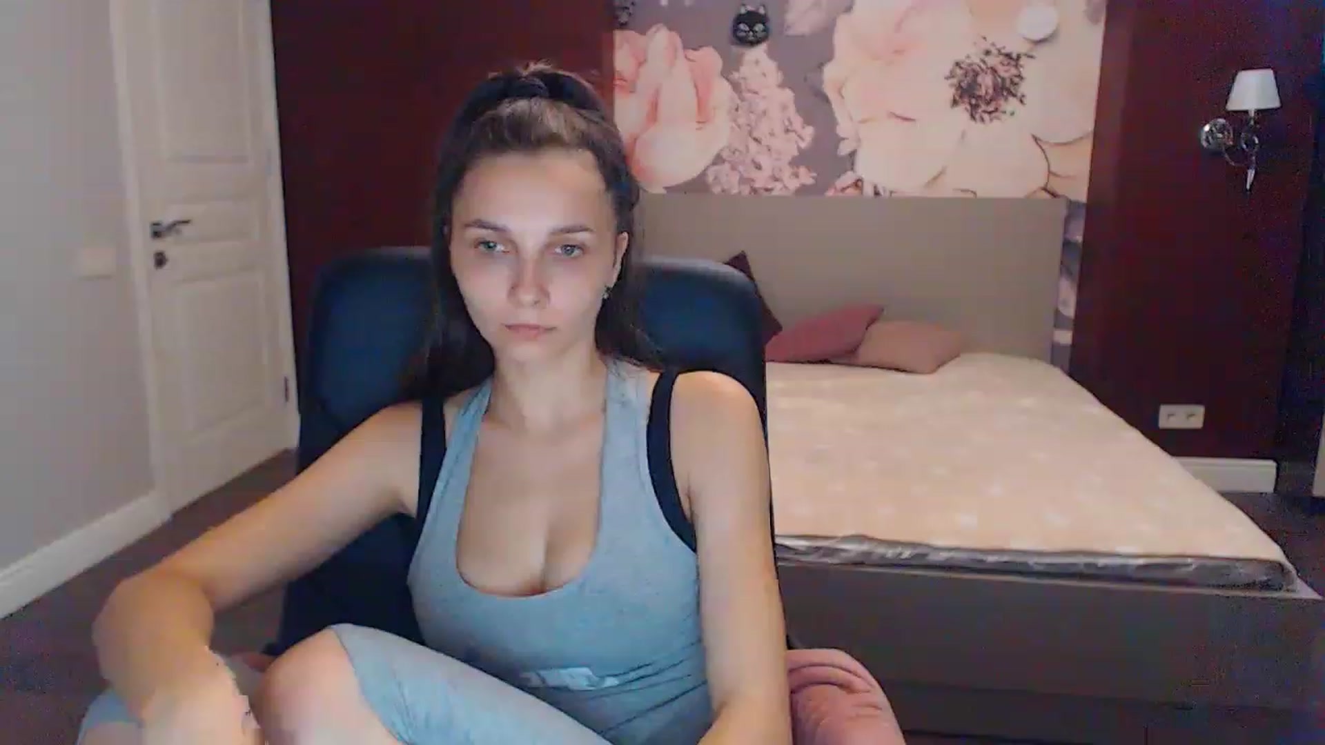 Gallery image thumbnail from Karina_Mils's myfreecams stream on, 07/29/2023, 06:50 image 8 of 20